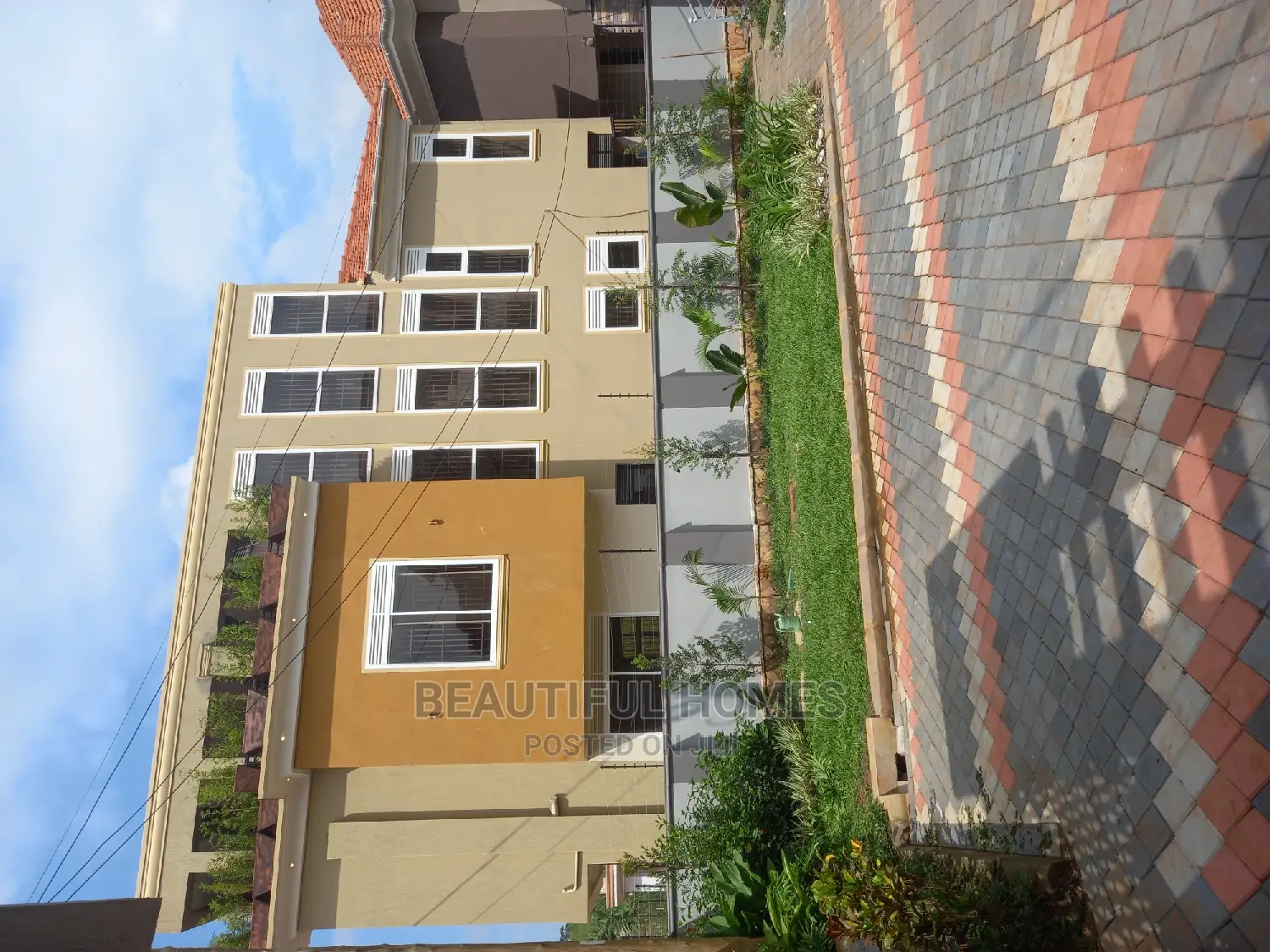 Furnished 5bdrm Mansion in Kyanja, Central Division for Sale in Central Division