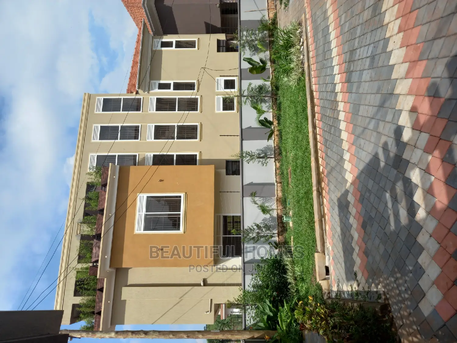 Furnished 5bdrm Mansion in Kyanja, Central Division for Sale in Central Division