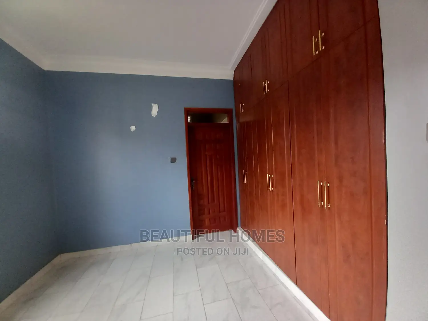 Furnished 5bdrm House in Kyanja, Central Division for Sale in Central Division