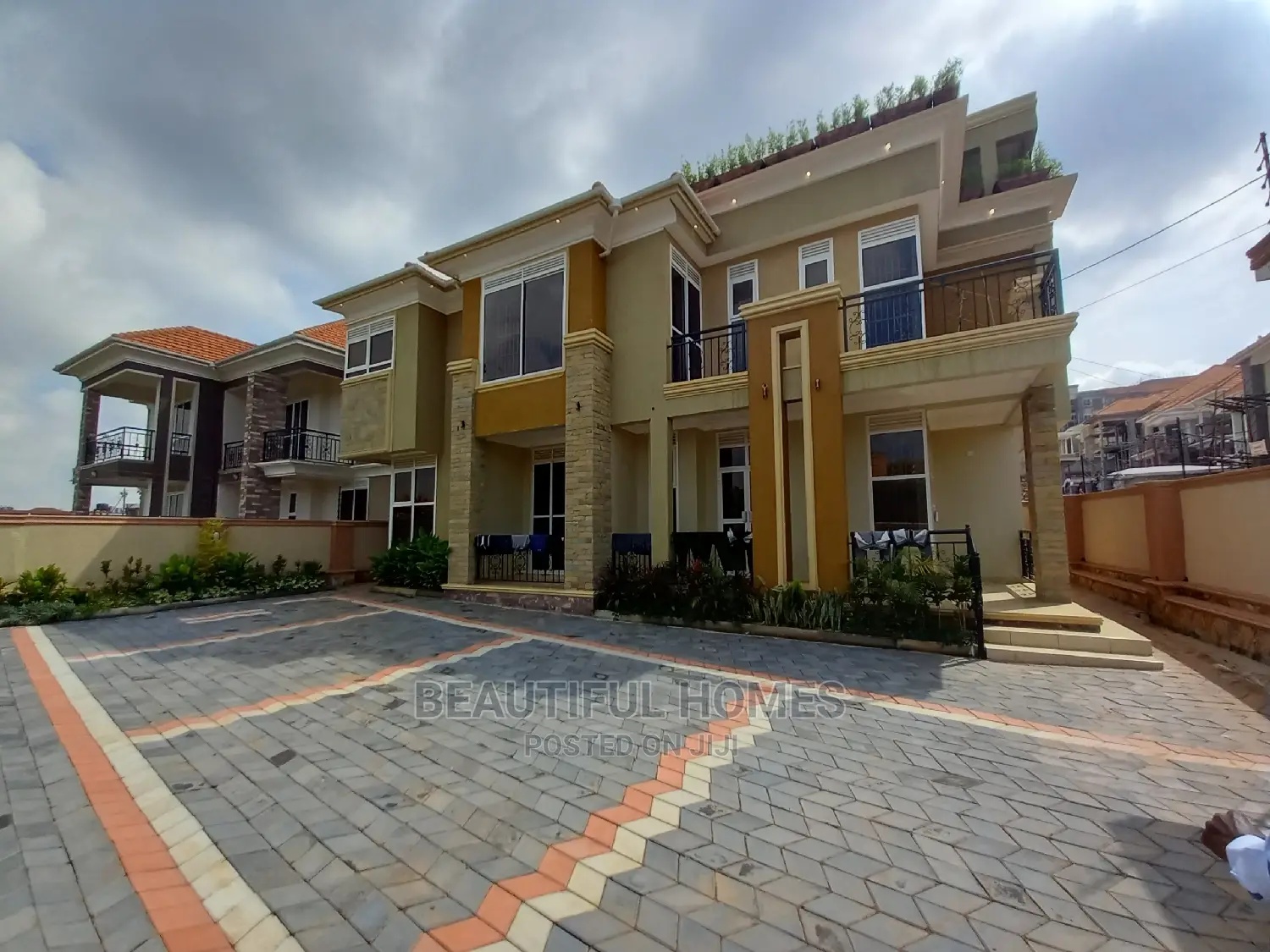 Furnished 5bdrm House in Kyanja, Central Division for Sale in Central Division