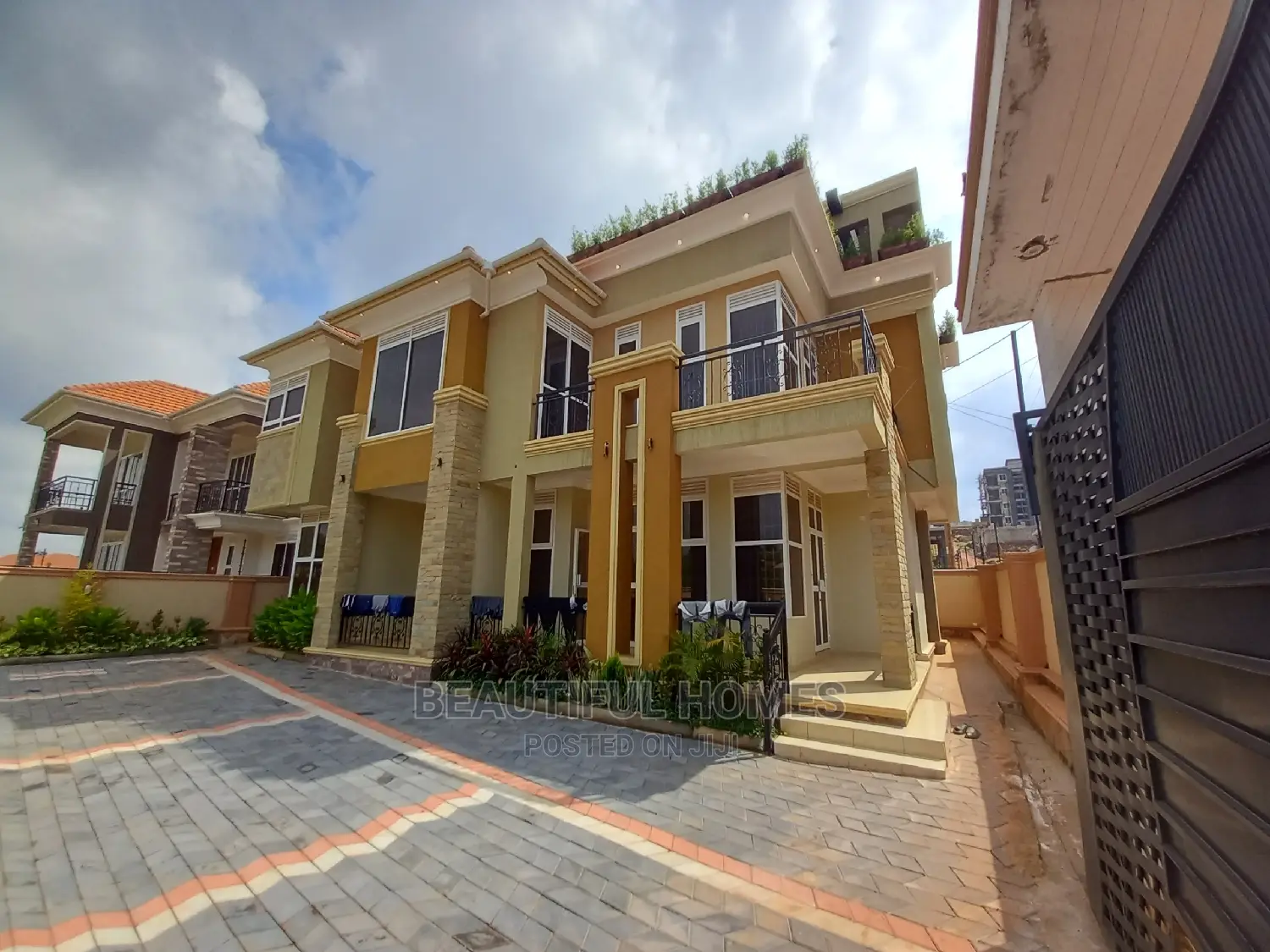 Furnished 5bdrm House in Kyanja, Central Division for Sale in Central Division