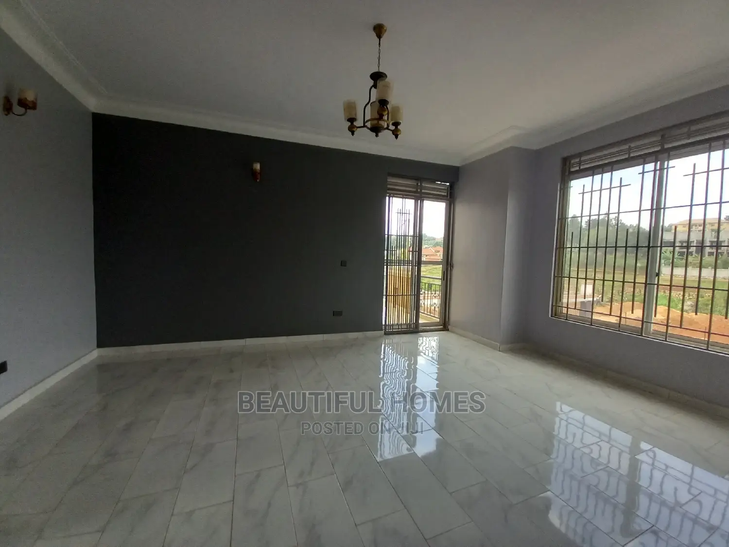 Furnished 5bdrm Mansion in Kyanja, Central Division for Sale in Central Division