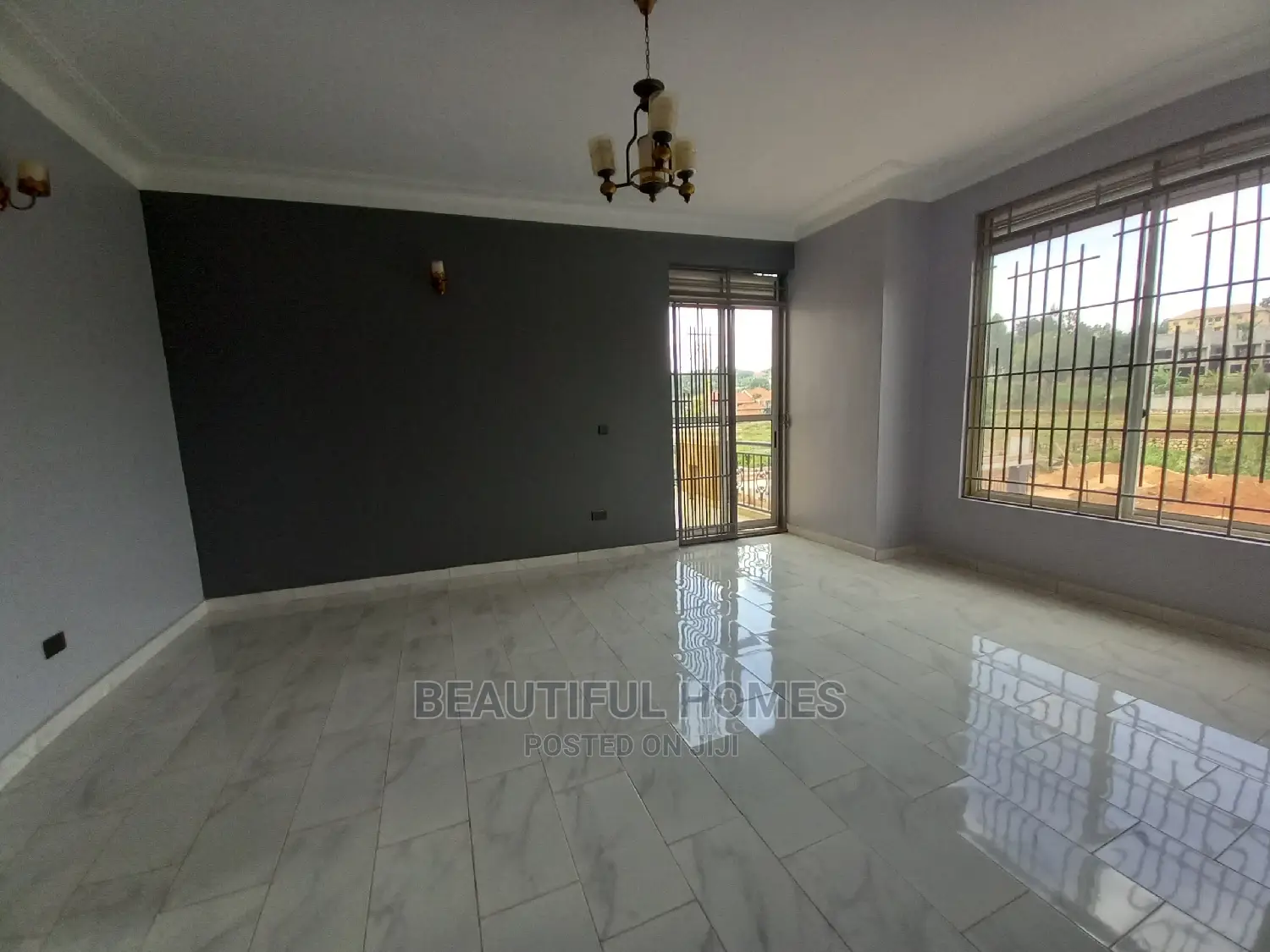 Furnished 5bdrm Mansion in Kyanja, Central Division for Sale in Central Division