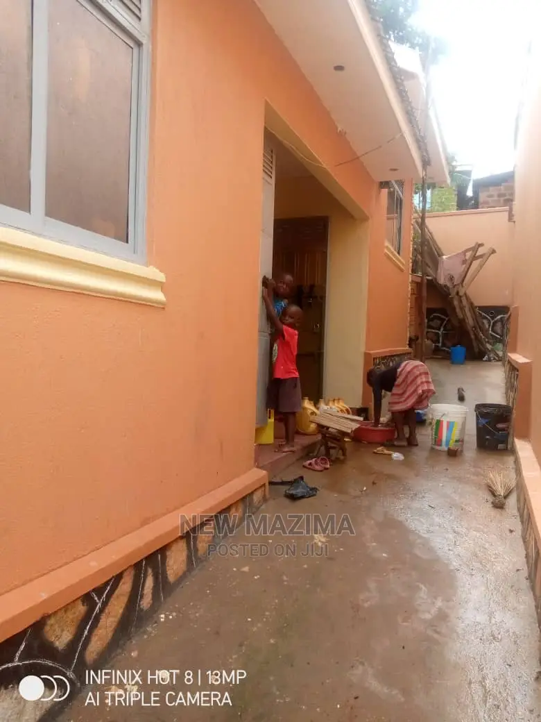 2bdrm House in Kitezi Kabaga, Central Division for Sale in Central Division