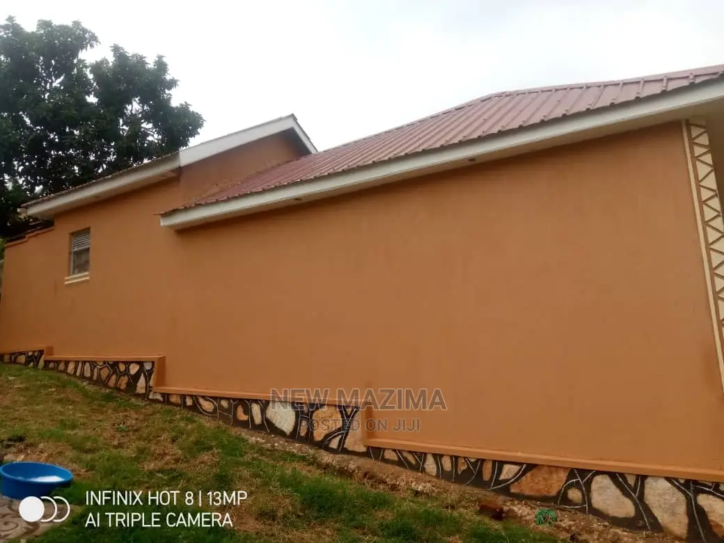 2bdrm House in Kitezi Kabaga, Central Division for Sale in Central Division