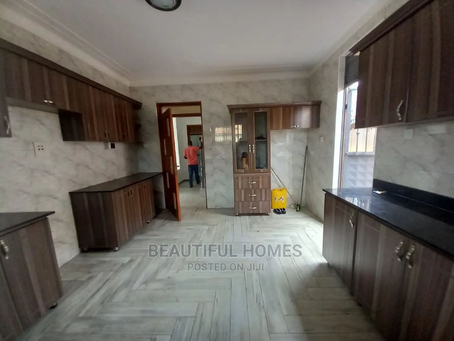Furnished 5bdrm Mansion in Najjera, Central Division for Sale in Central Division