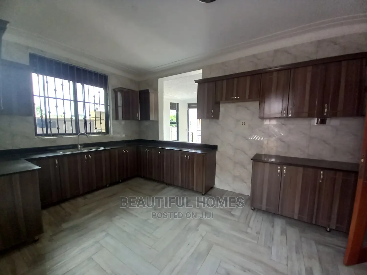 Furnished 5bdrm Mansion in Najjera, Central Division for Sale in Central Division