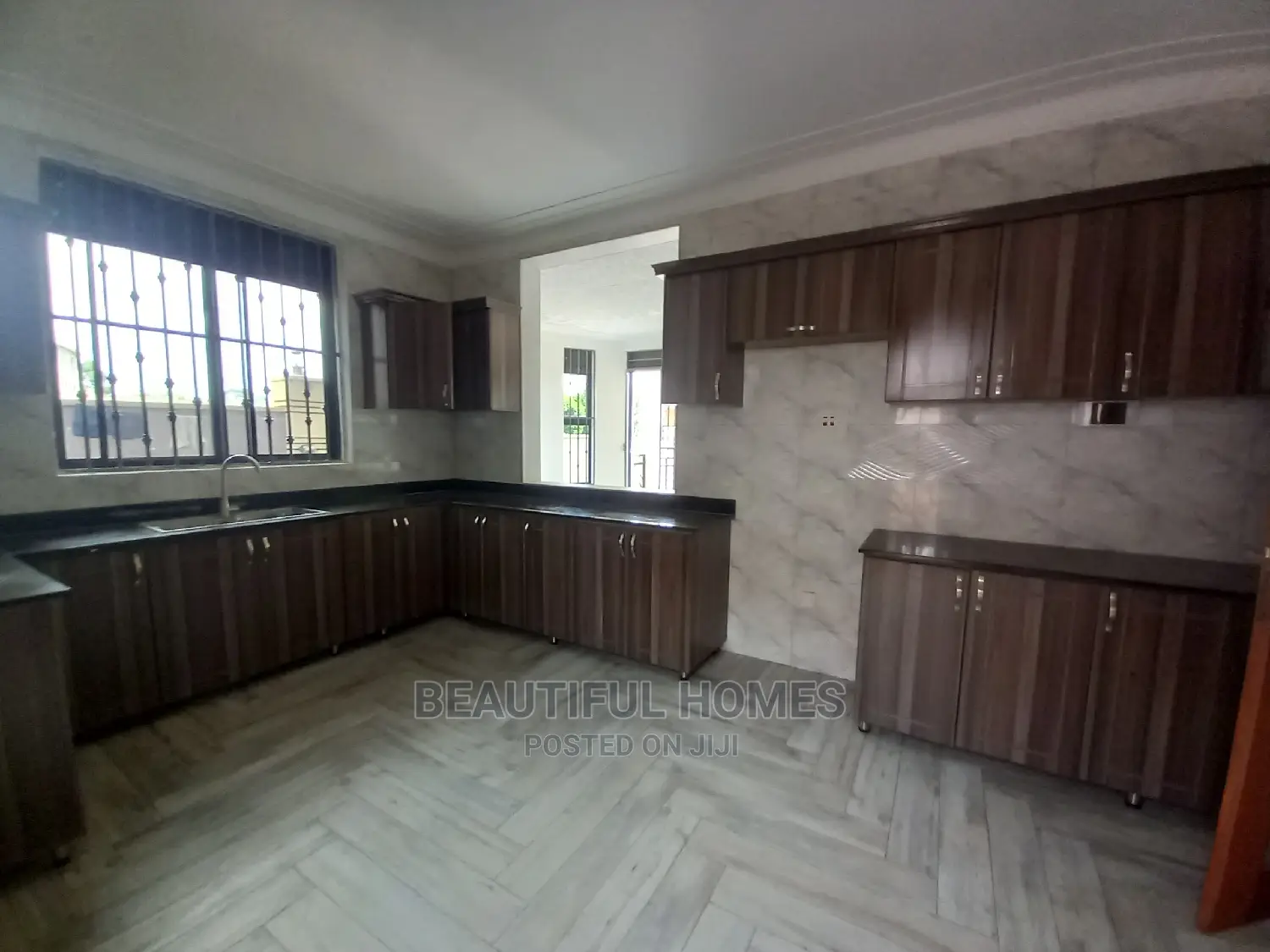 Furnished 5bdrm Mansion in Najjera, Central Division for Sale in Central Division