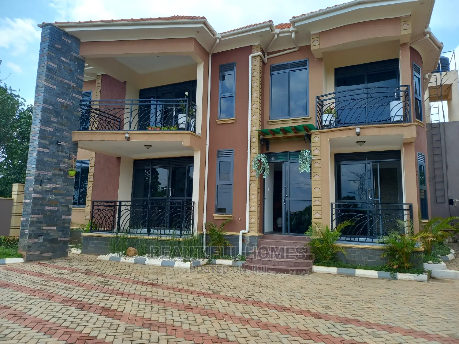 Furnished 5bdrm Mansion in Najjera, Central Division for Sale in Central Division