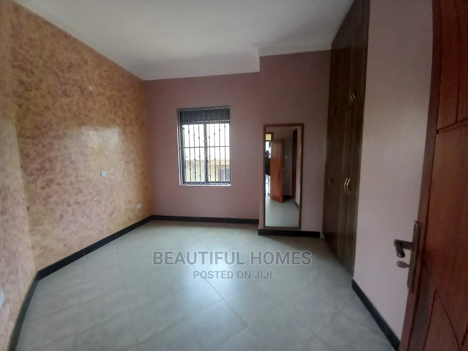 Furnished 5bdrm Mansion in Najjera, Central Division for Sale in Central Division
