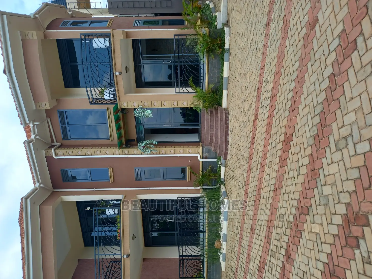 Furnished 5bdrm House in Najjera Posh, Central Division for Sale in Central Division
