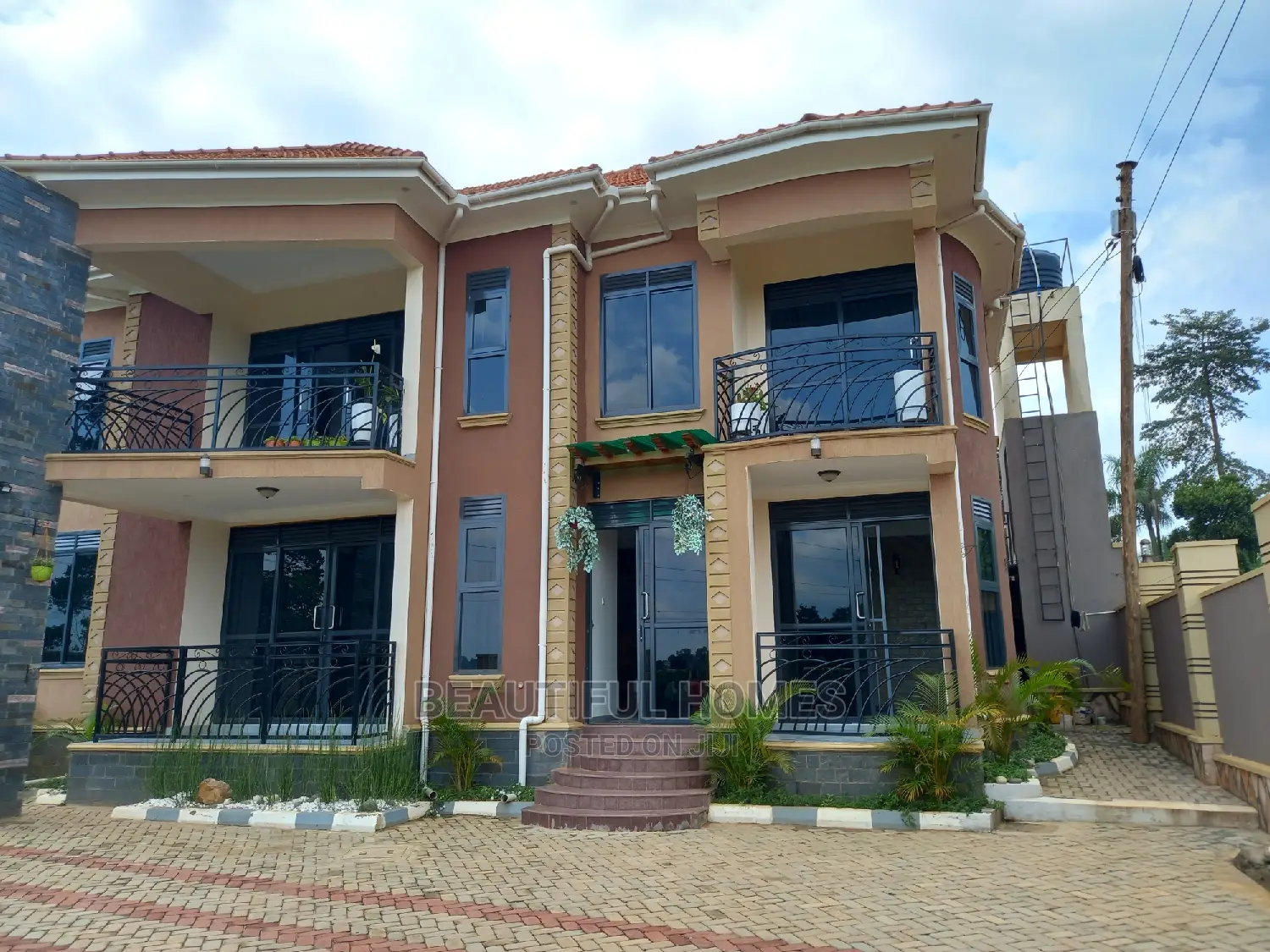 Furnished 5bdrm Mansion in Najjera, Central Division for Sale in Central Division
