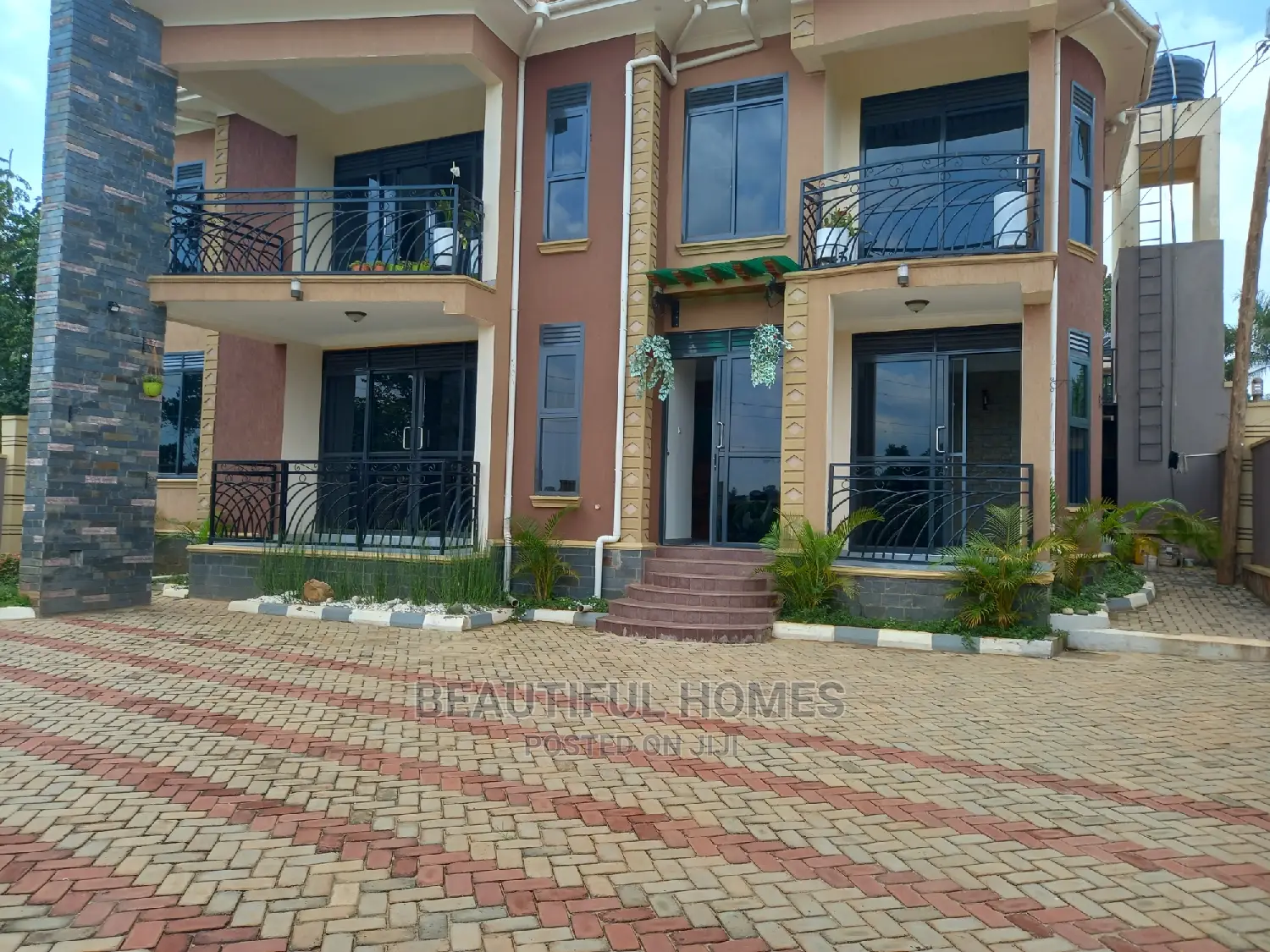 Furnished 5bdrm Mansion in Najjera, Central Division for Sale in Central Division