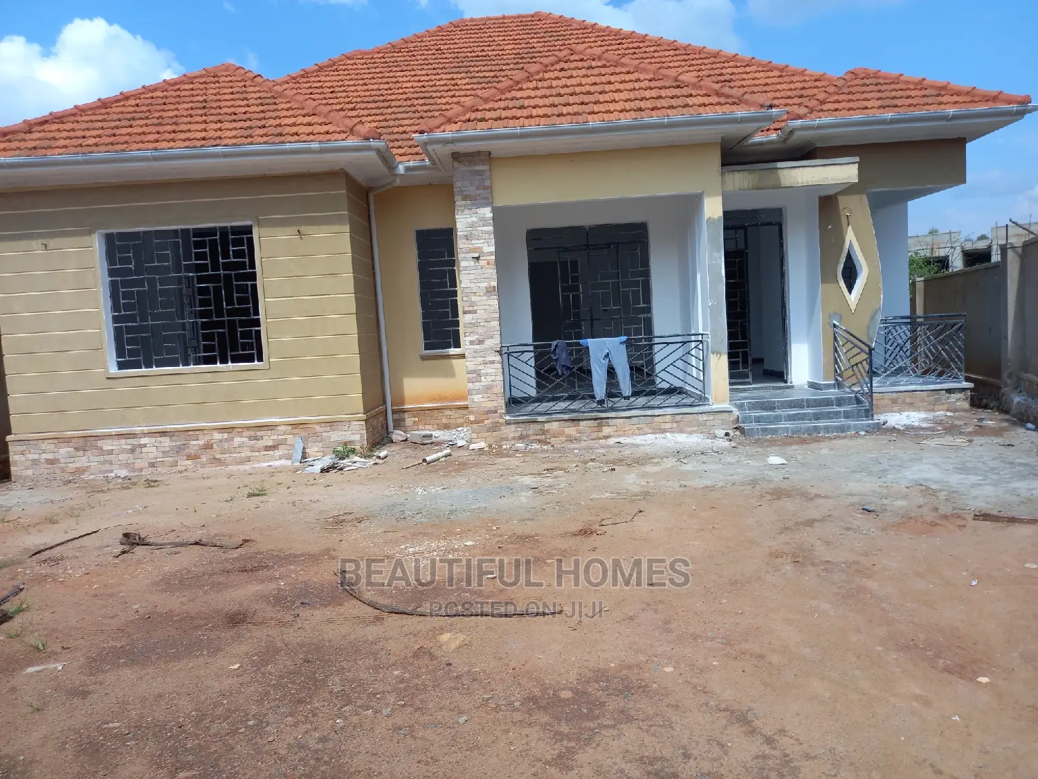 Furnished 4bdrm Bungalow in Kira All Tarmack for Sale in Kira