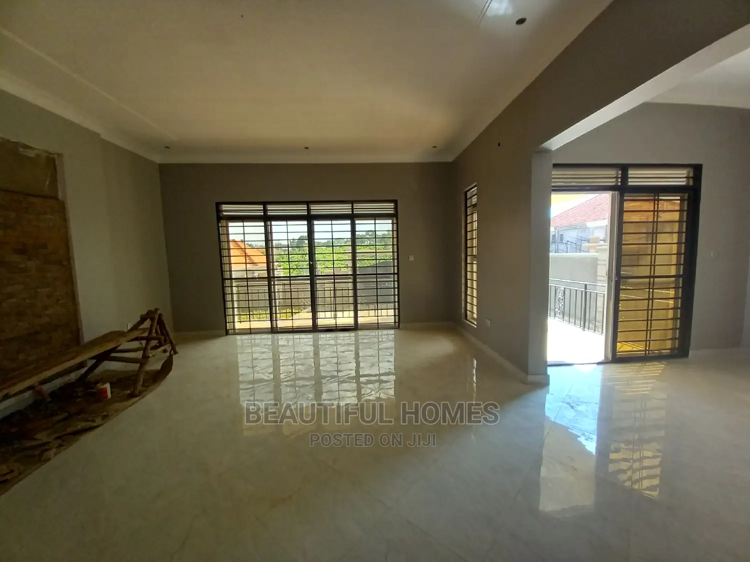 Furnished 4bdrm Bungalow in Kira for Sale in Kira