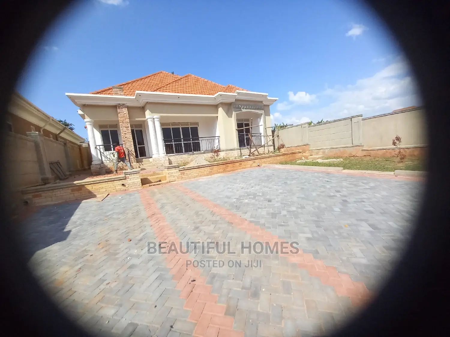Furnished 4bdrm Bungalow in Kira Posh for Sale in Kira