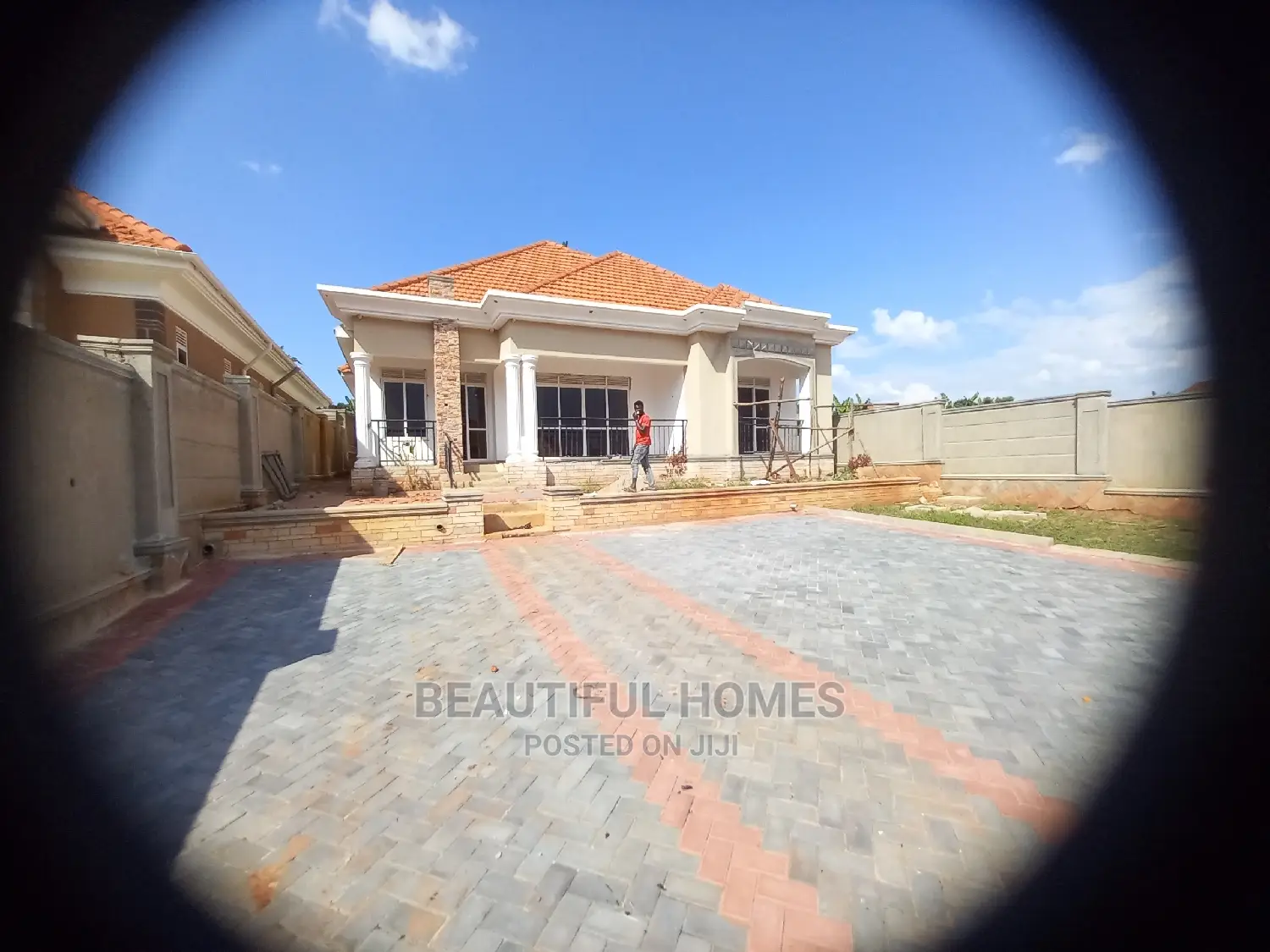Furnished 4bdrm Bungalow in Kira Posh for Sale in Kira