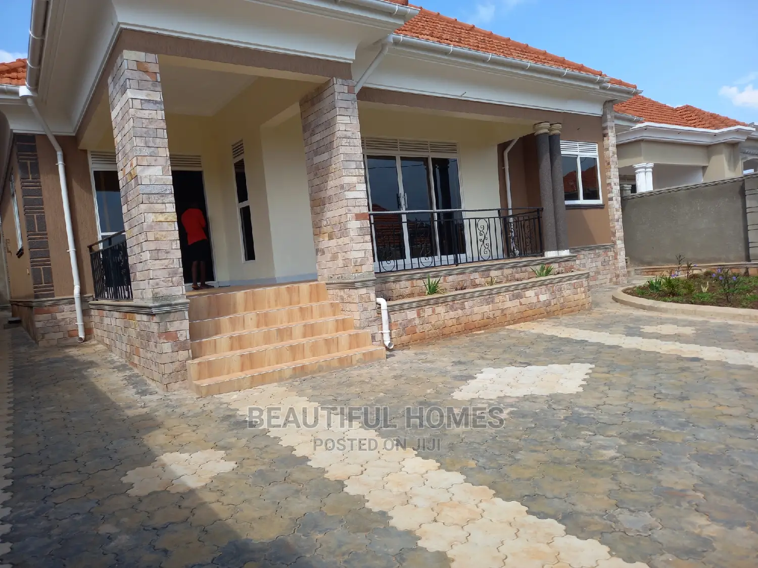 Furnished 4bdrm Bungalow in Kira for Sale in Kira
