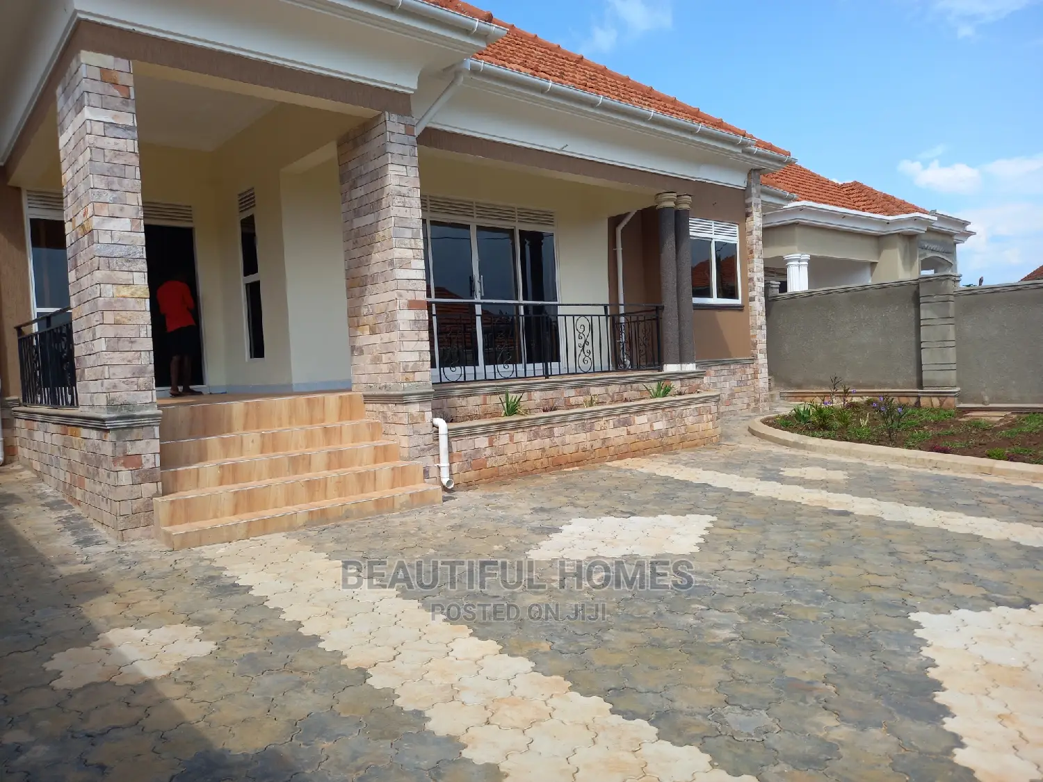 Furnished 4bdrm Bungalow in Kira for Sale in Kira