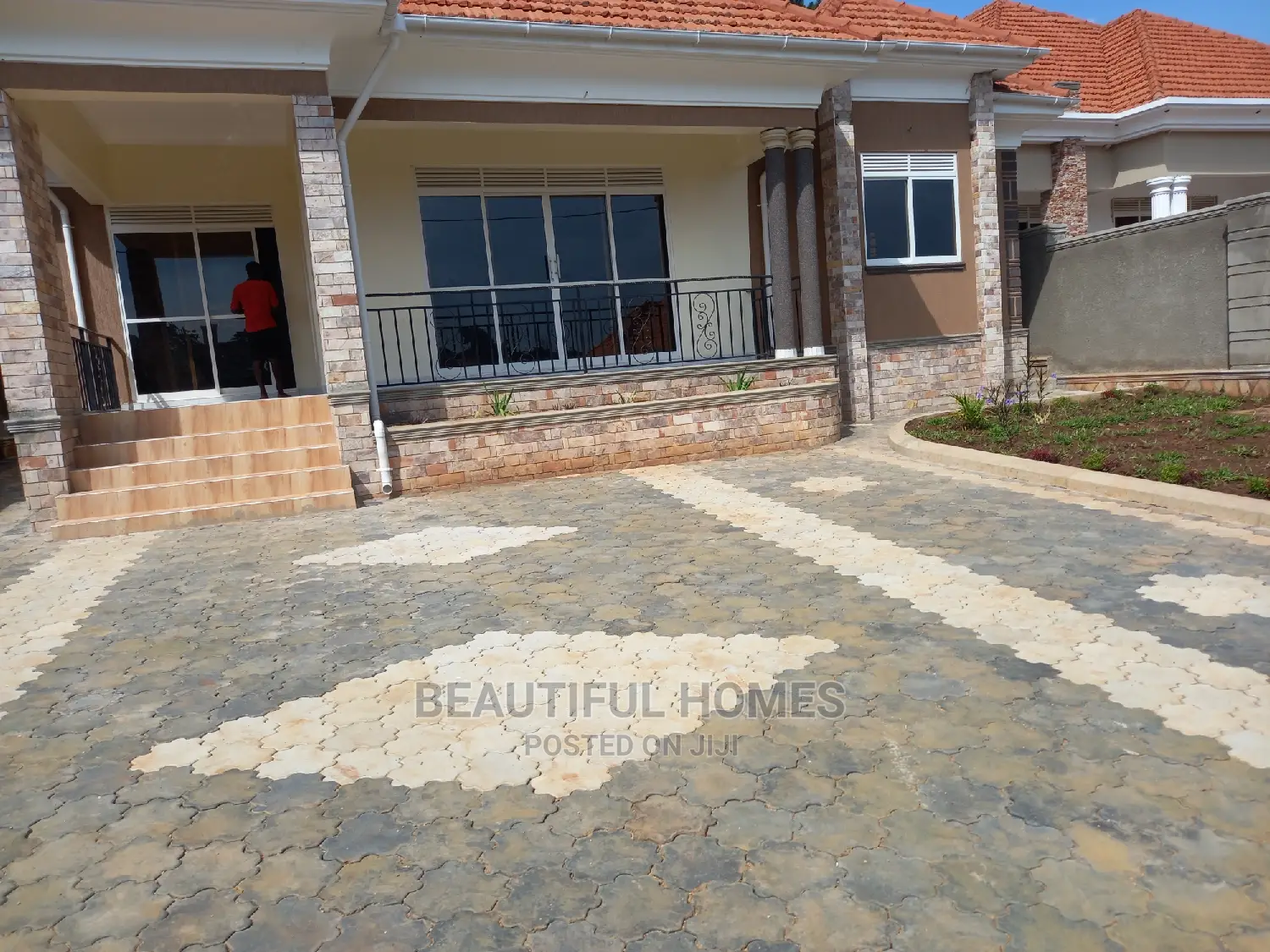 Furnished 4bdrm Bungalow in Kira for Sale in Kira
