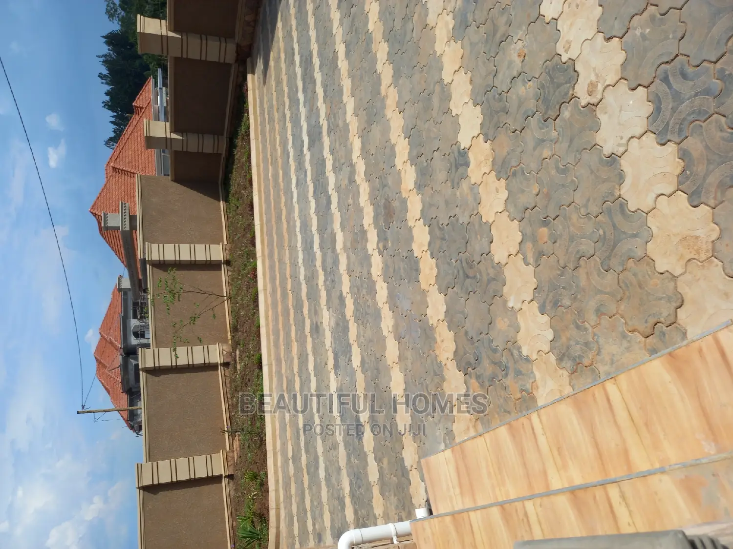 Furnished 4bdrm Mansion in Kira for Sale in Kira