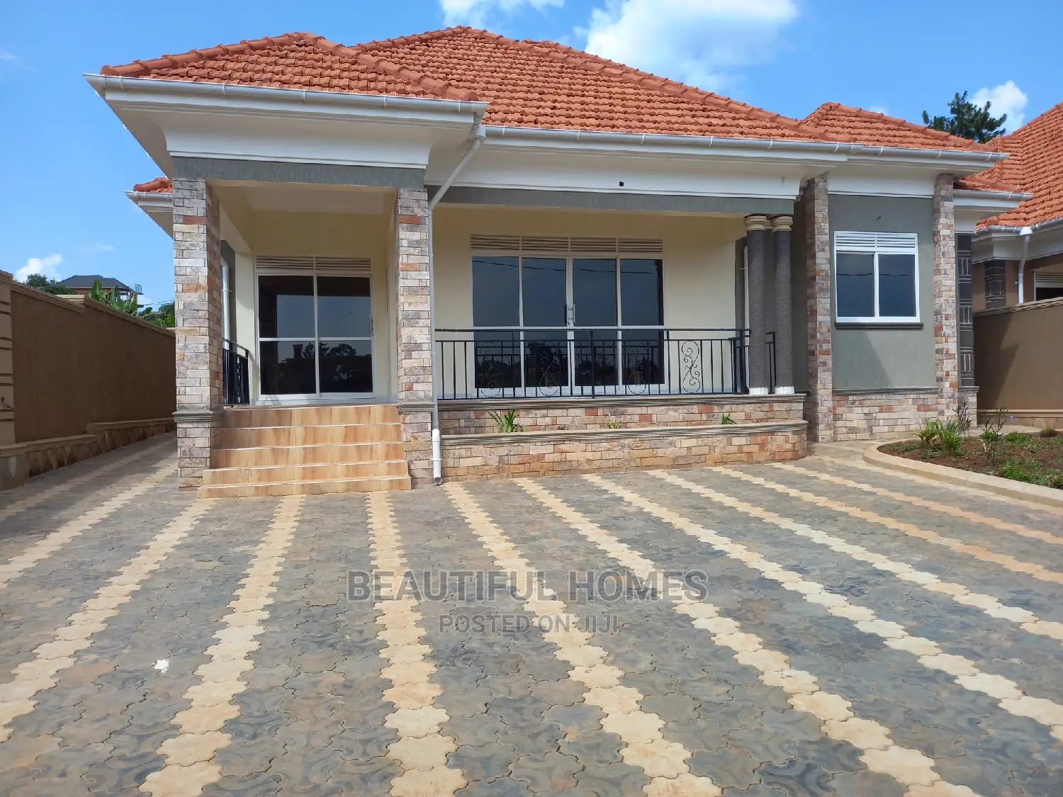Furnished 4bdrm Mansion in Kira for Sale in Kira