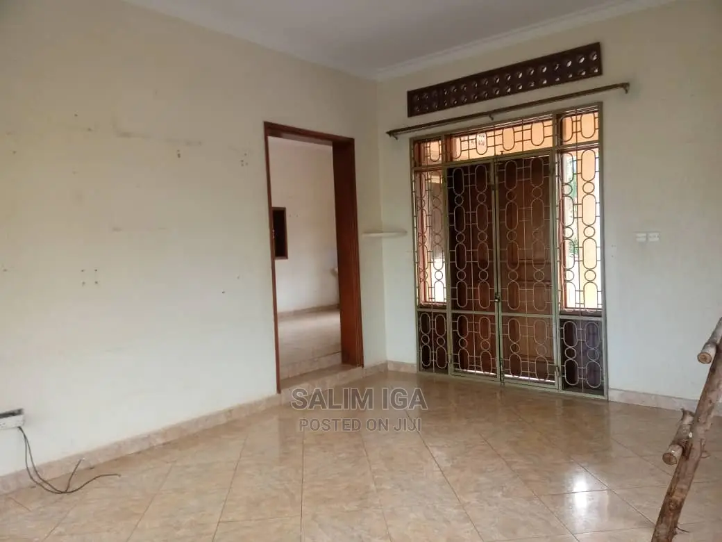 4bdrm Bungalow in Kololo Property, Central Division for Rent in Central Division