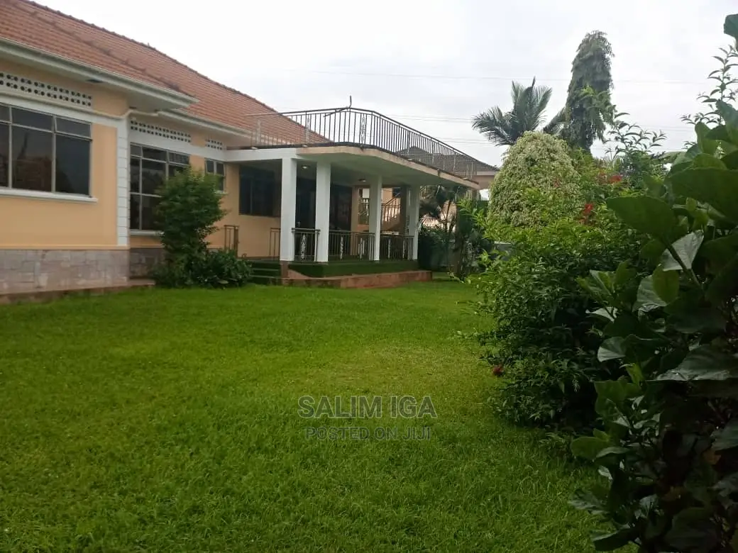 4bdrm Bungalow in Kololo Property, Central Division for Rent in Central Division