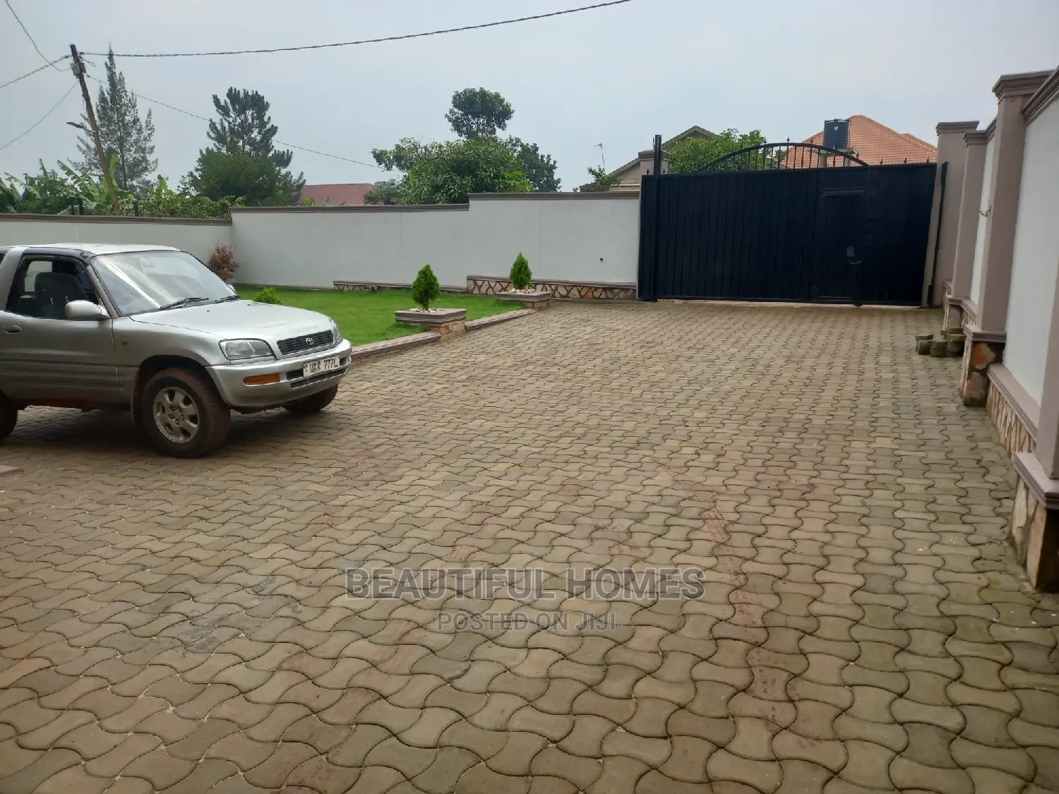 Furnished 4bdrm House in Kira for Sale in Kira