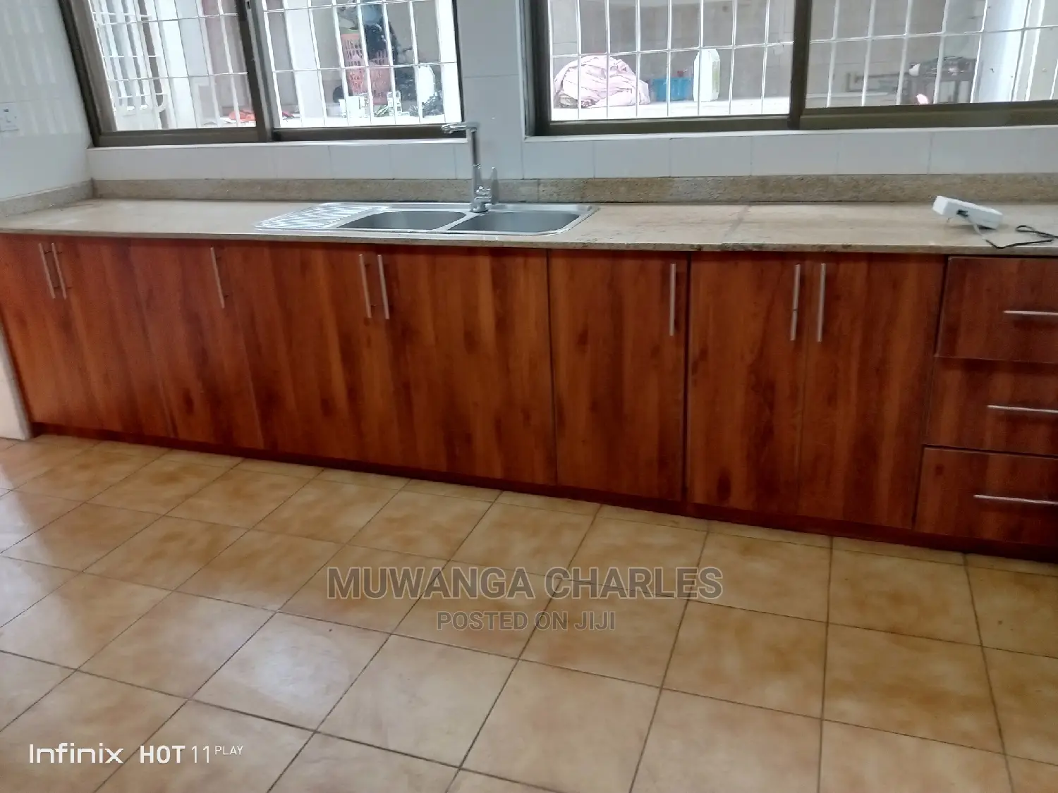 5bdrm Duplex in Fs Properties Ltd, Central Division for Rent in Central Division