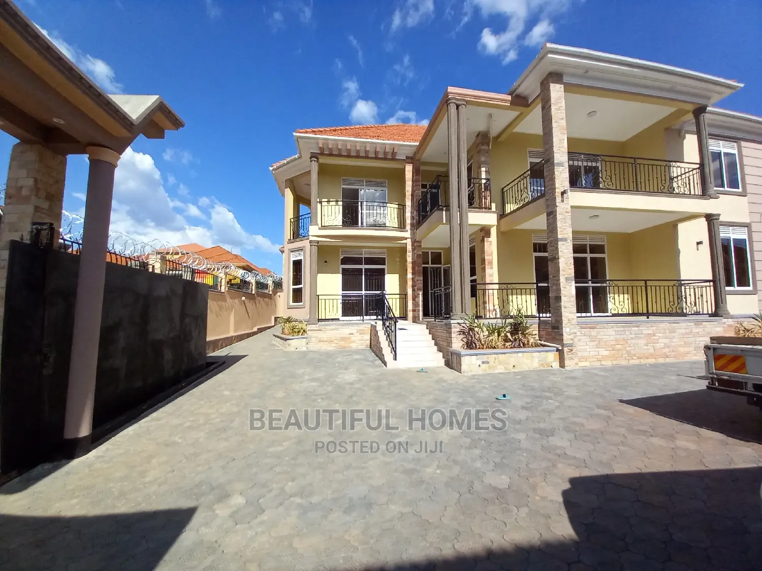 Furnished 6bdrm Mansion in Kira, Central Division for Sale in Central Division