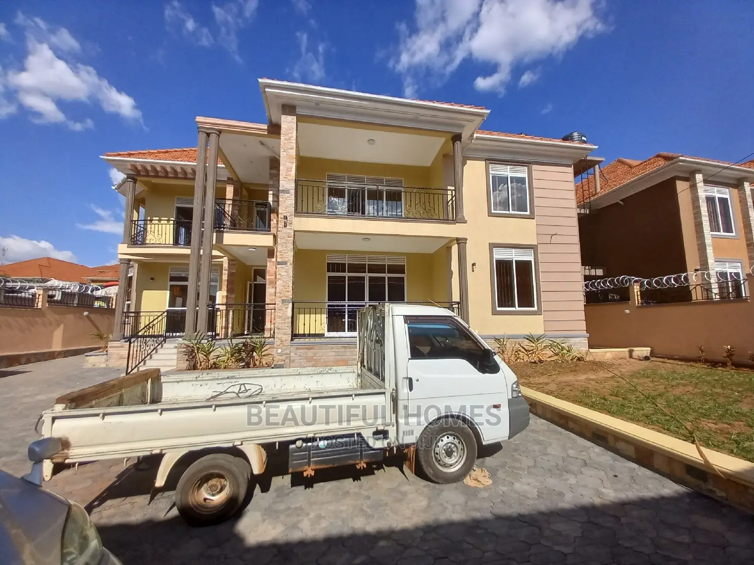 Furnished 6bdrm Mansion in Kira, Central Division for Sale in Central Division