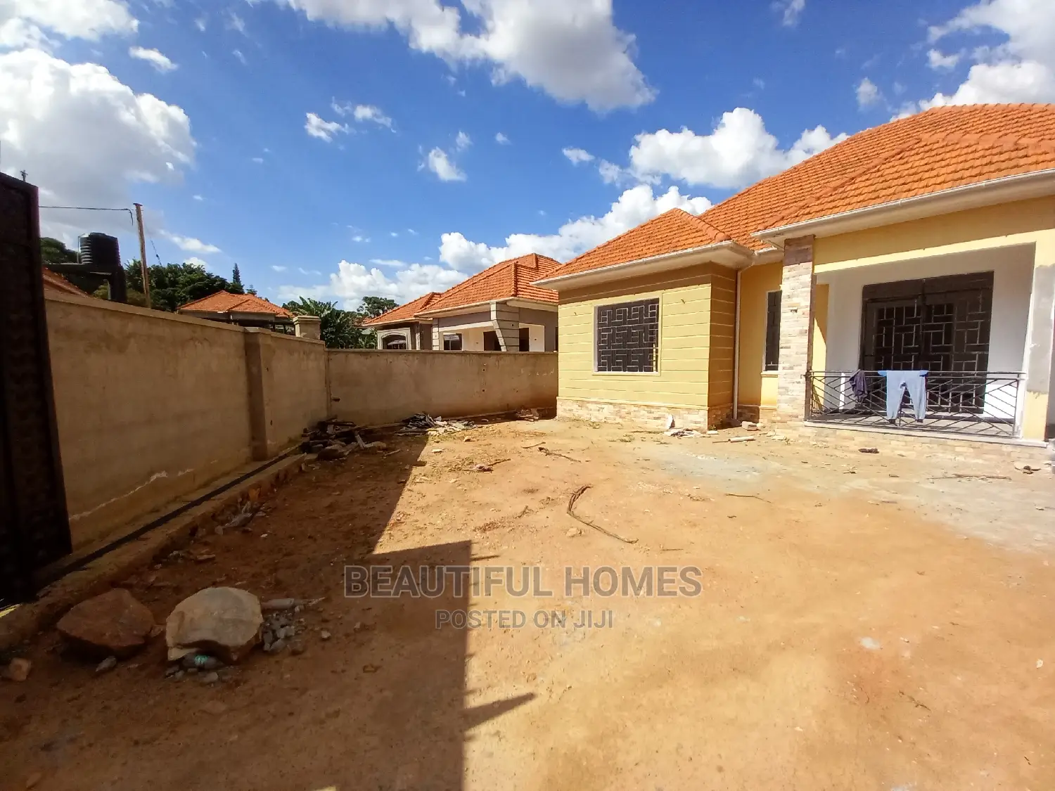 Furnished 4bdrm Bungalow in Kira Mamerito Road for Sale in Kira