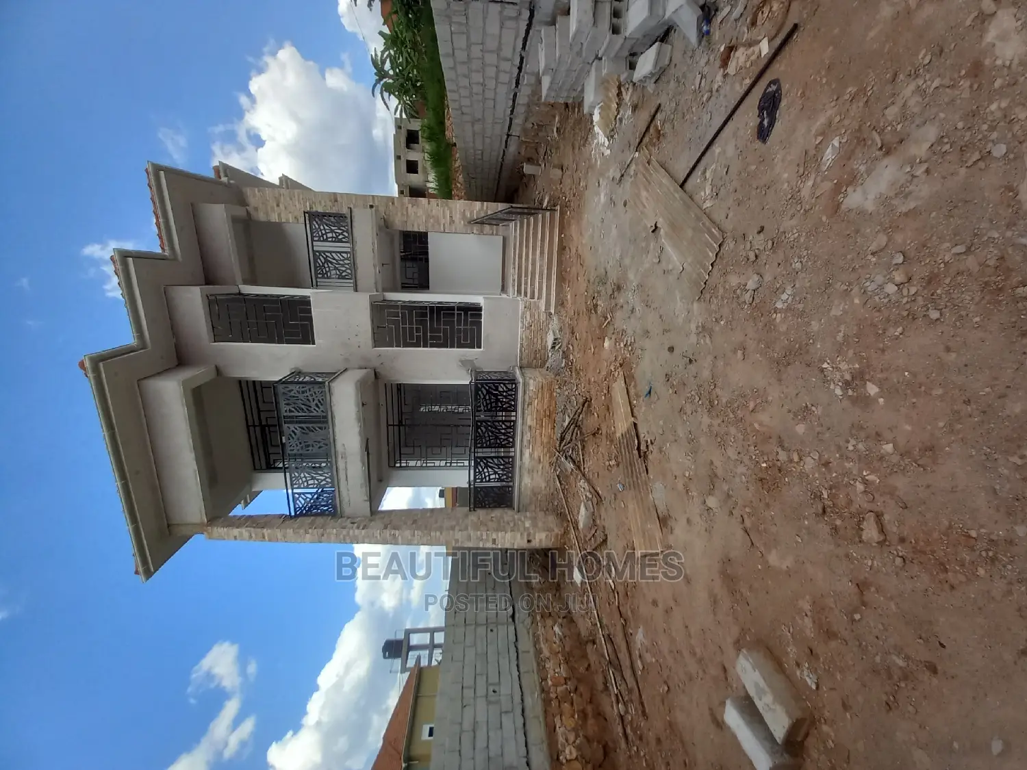 Furnished 4bdrm Mansion in Kira for Sale in Kira