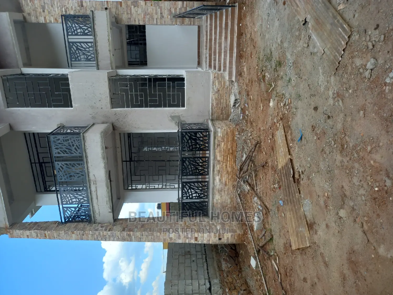 Furnished 4bdrm Mansion in Kira for Sale in Kira