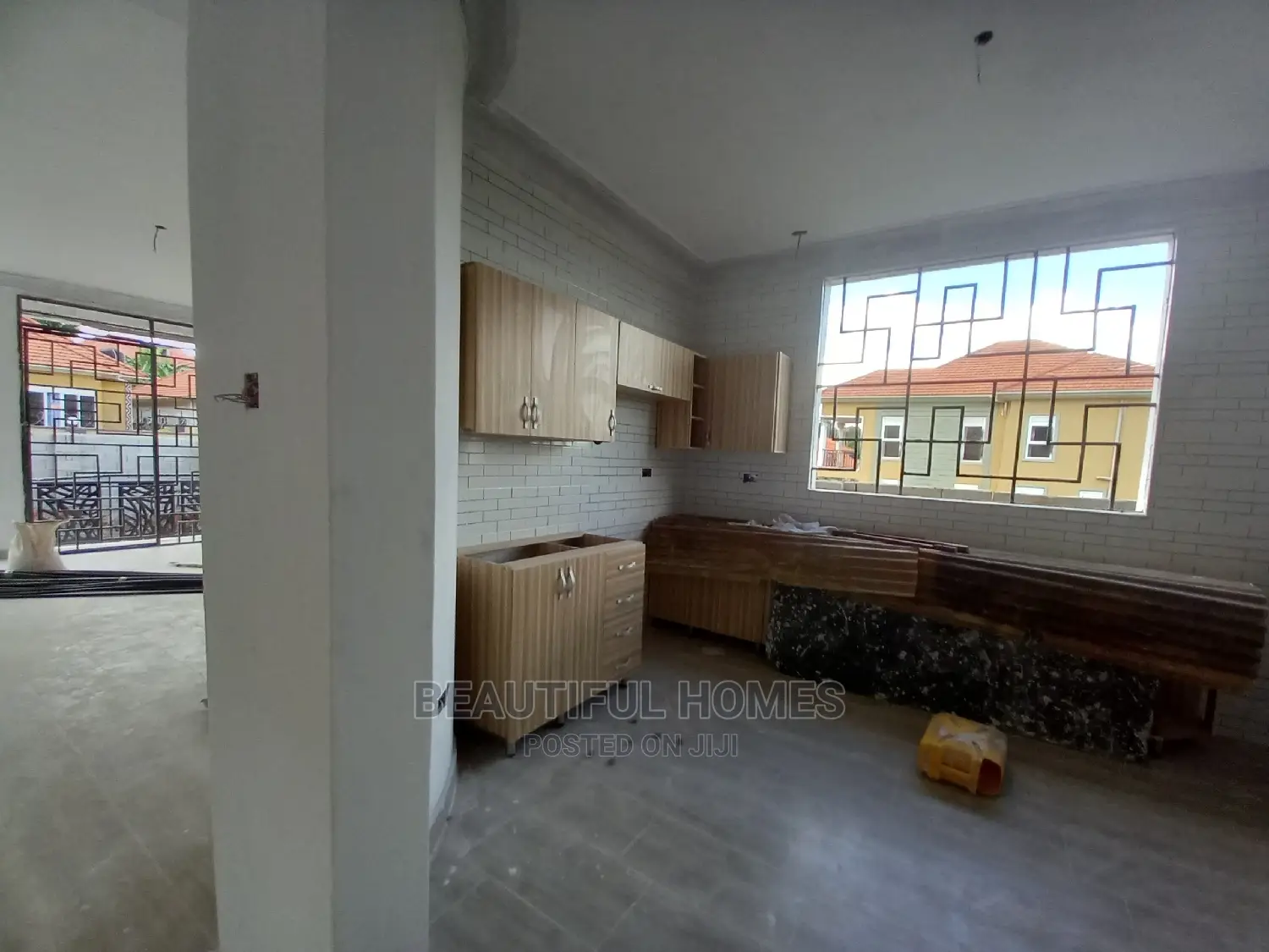 Furnished 4bdrm Maisonette in Kira Gated Estate for Sale in Kira
