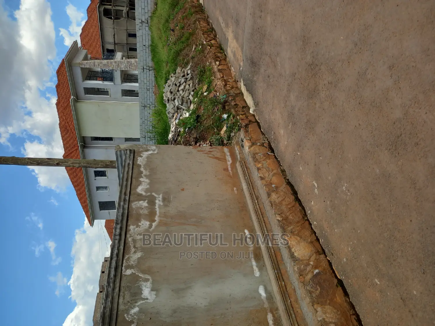 Furnished 4bdrm Maisonette in Kira Gated Estate for Sale in Kira