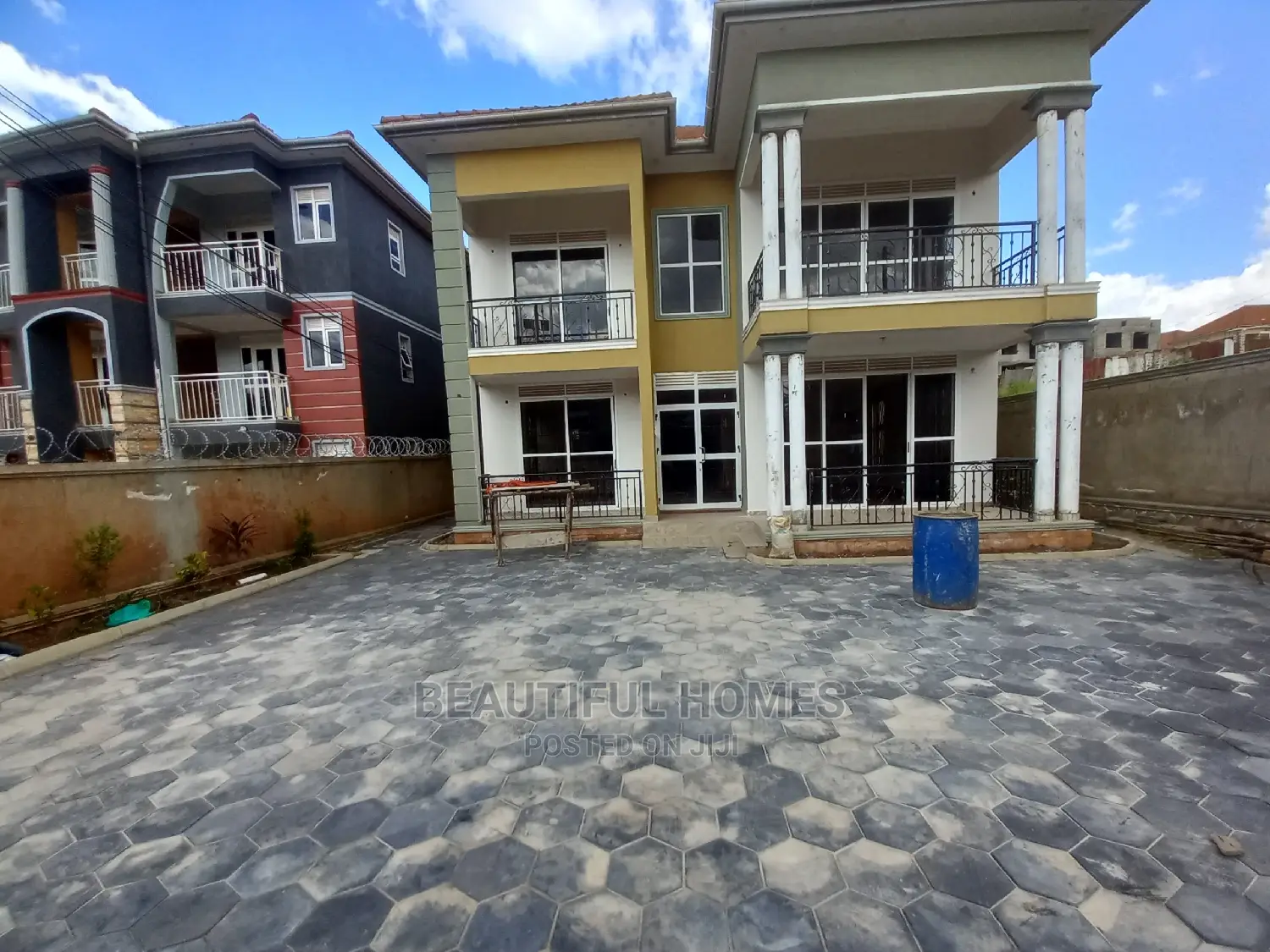 Furnished 4bdrm Mansion in Kira for Sale in Kira