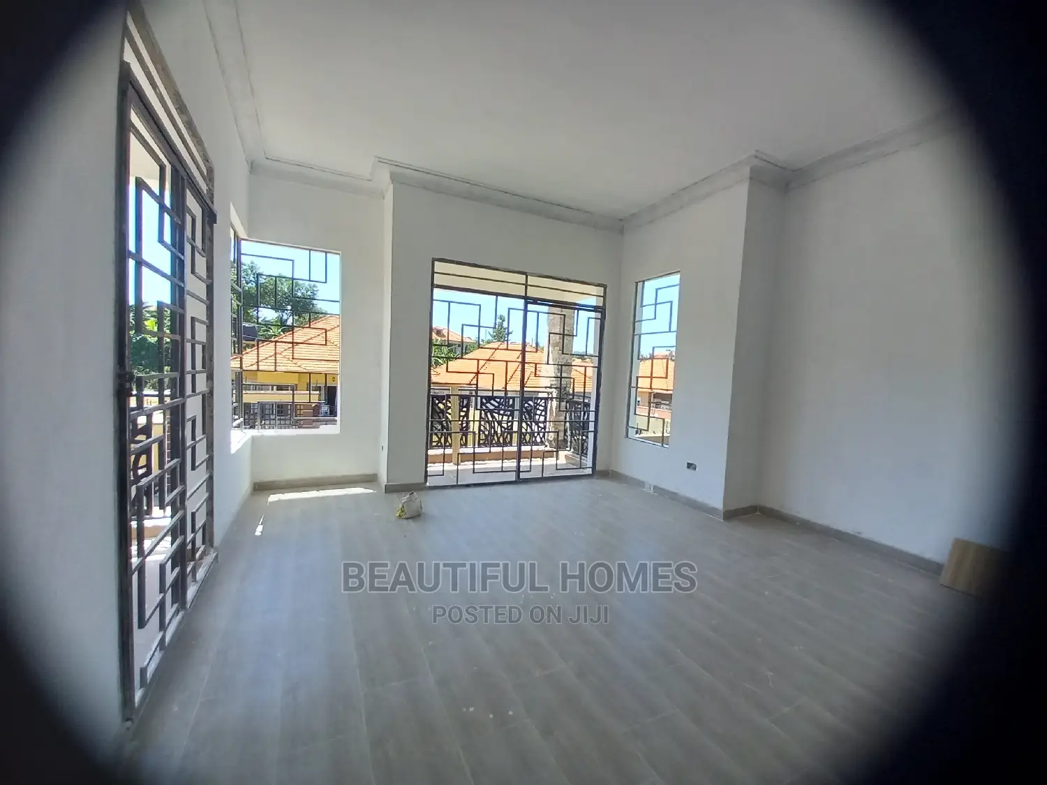 Furnished 4bdrm Mansion in Kira for Sale in Kira