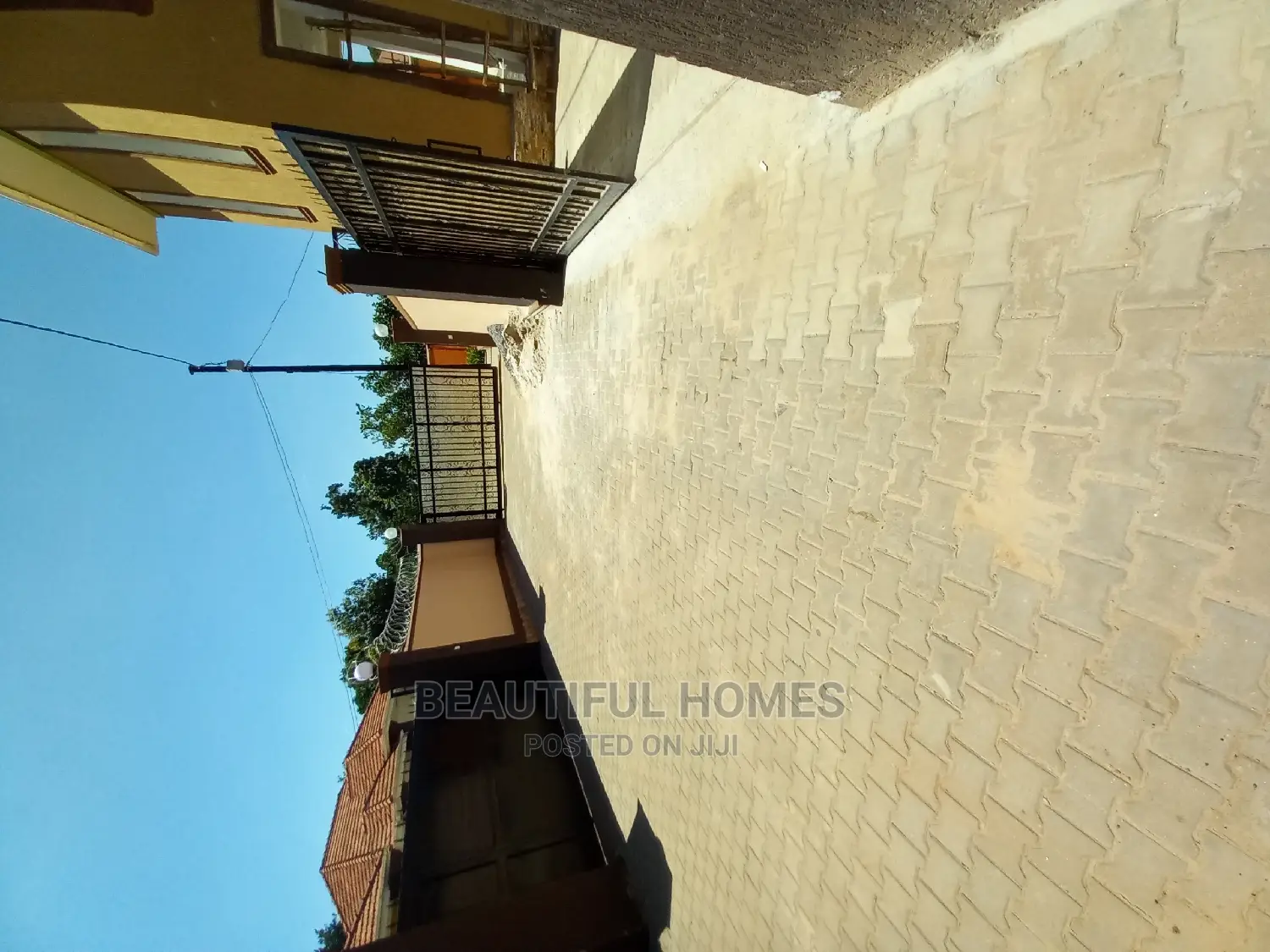 Furnished 4bdrm Duplex in Kisaasi, Central Division for Sale in Central Division