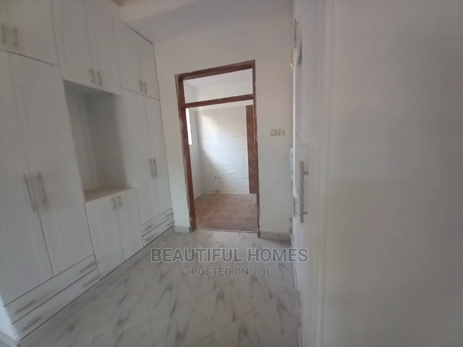 Furnished 4bdrm House in Kisaasi Near Bukoto, Central Division in Central Division