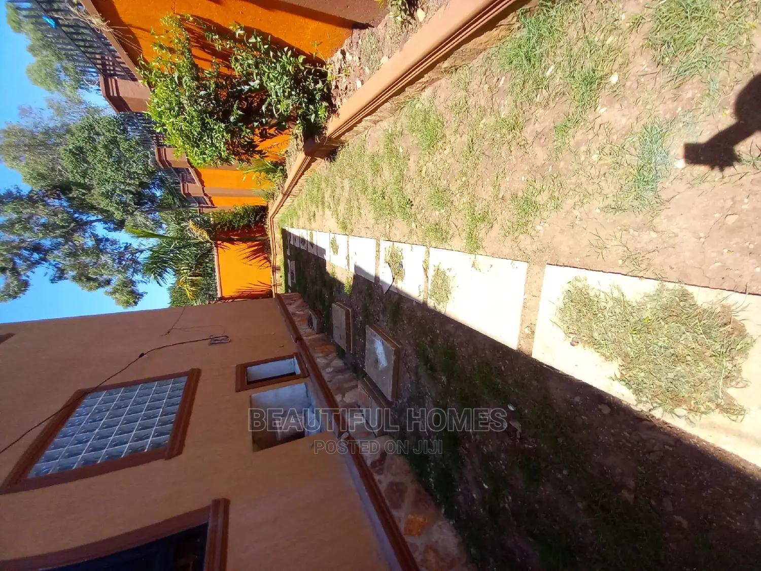 Furnished 5bdrm House in Kisaasi, Central Division for Sale in Central Division