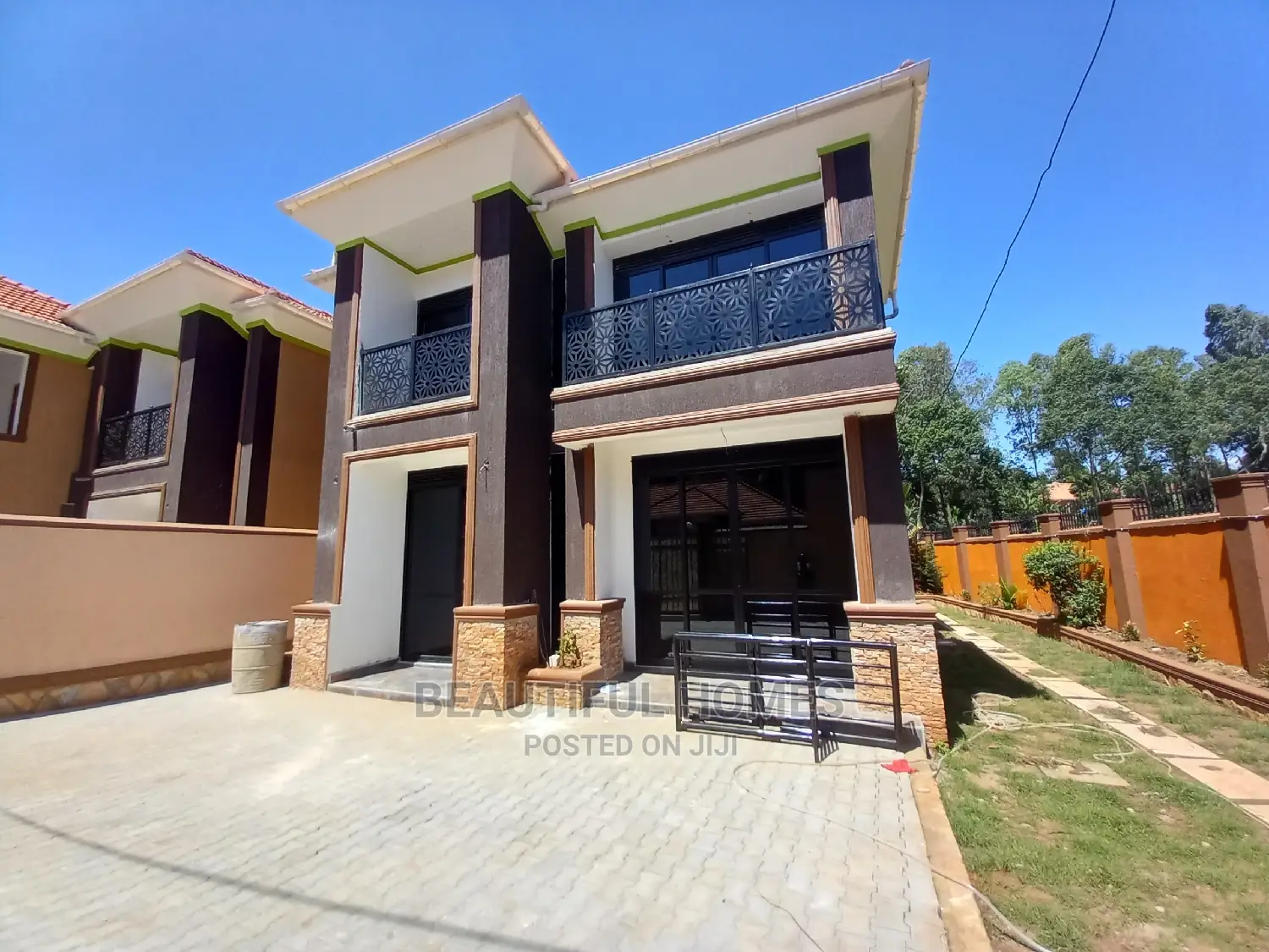 Furnished 4bdrm Maisonette in Kisaasi First Class, Central Division in Central Division