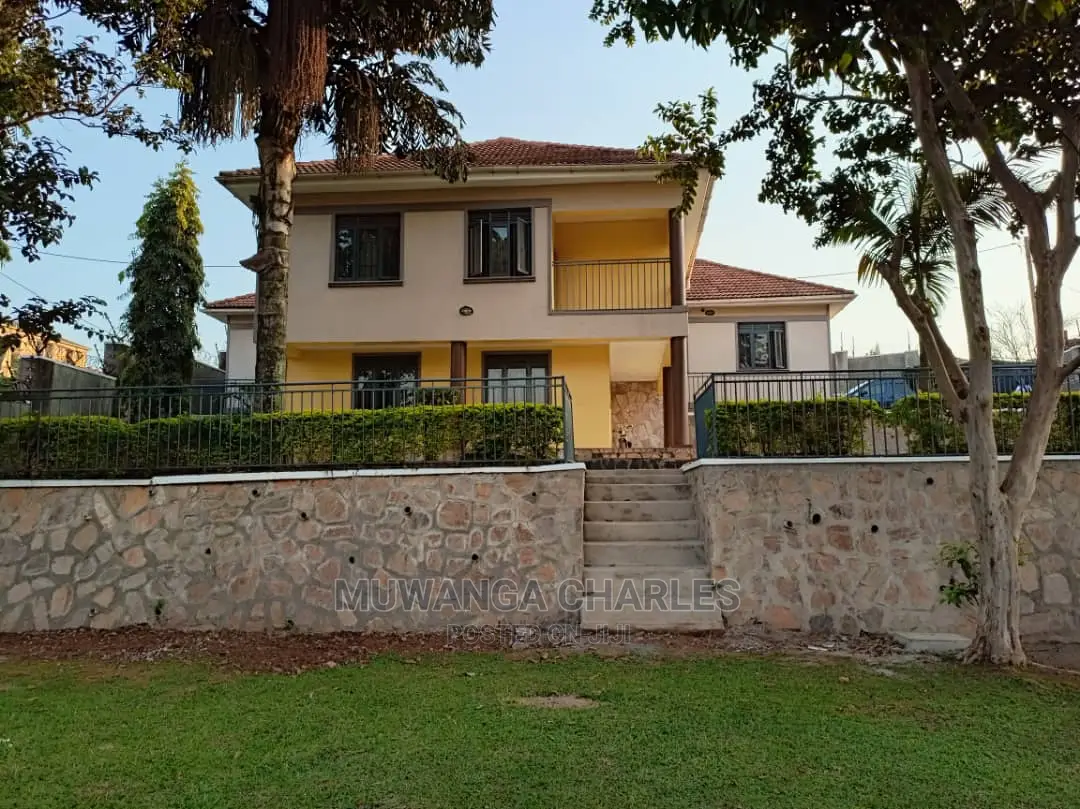 4bdrm Duplex in Fs Properties Ltd, Central Division for Sale in Central Division
