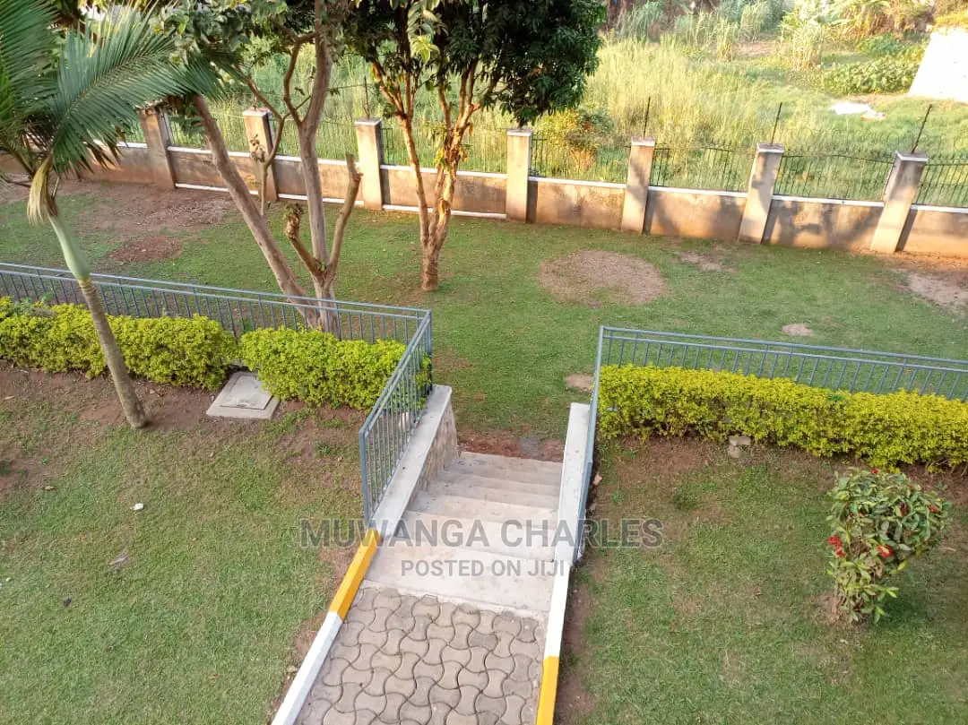 4bdrm Duplex in Fs Properties Ltd, Central Division for Sale in Central Division