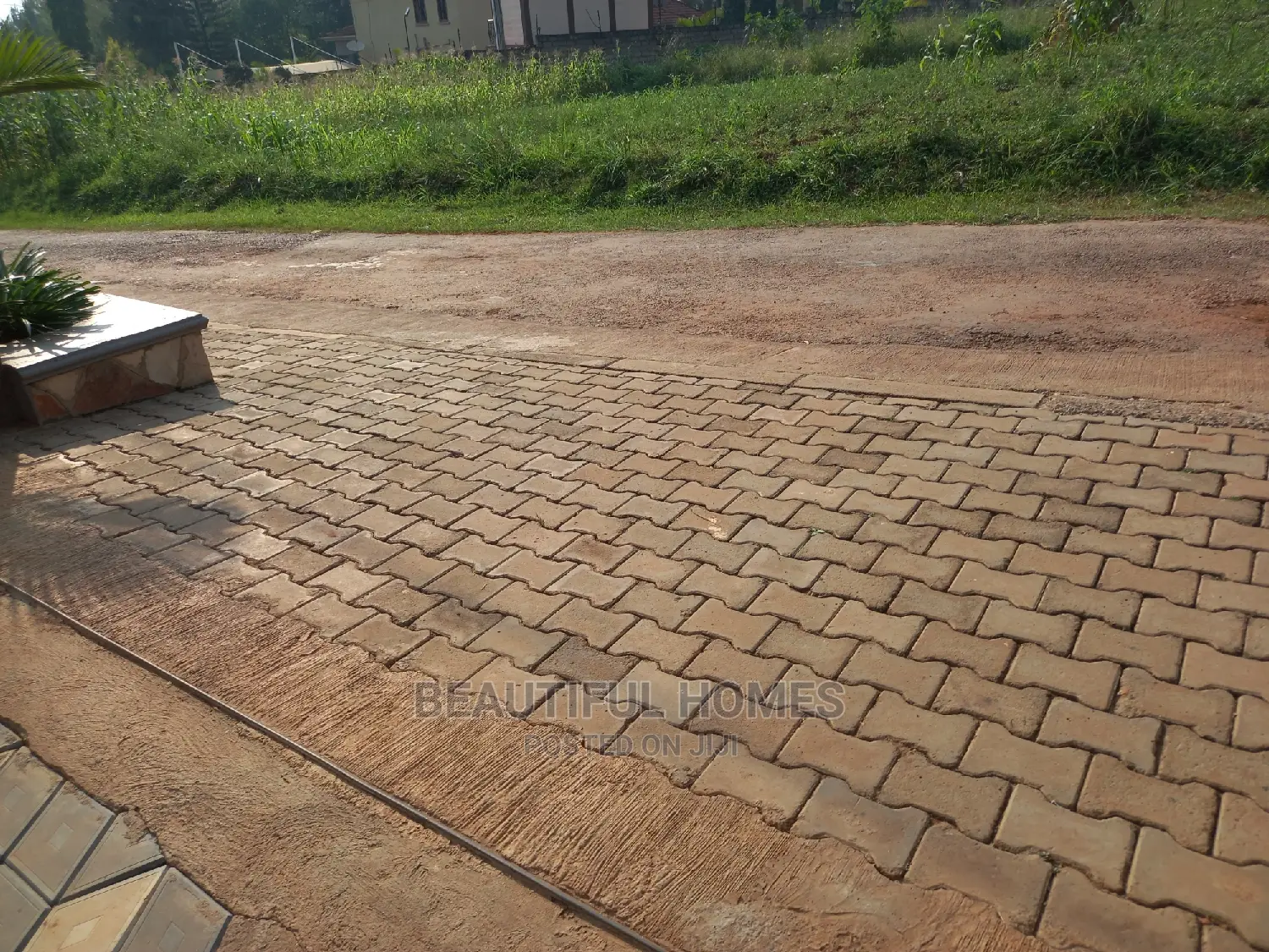 Furnished 5bdrm Duplex in Kisaasi Corporate, Central Division for Sale in Central Division