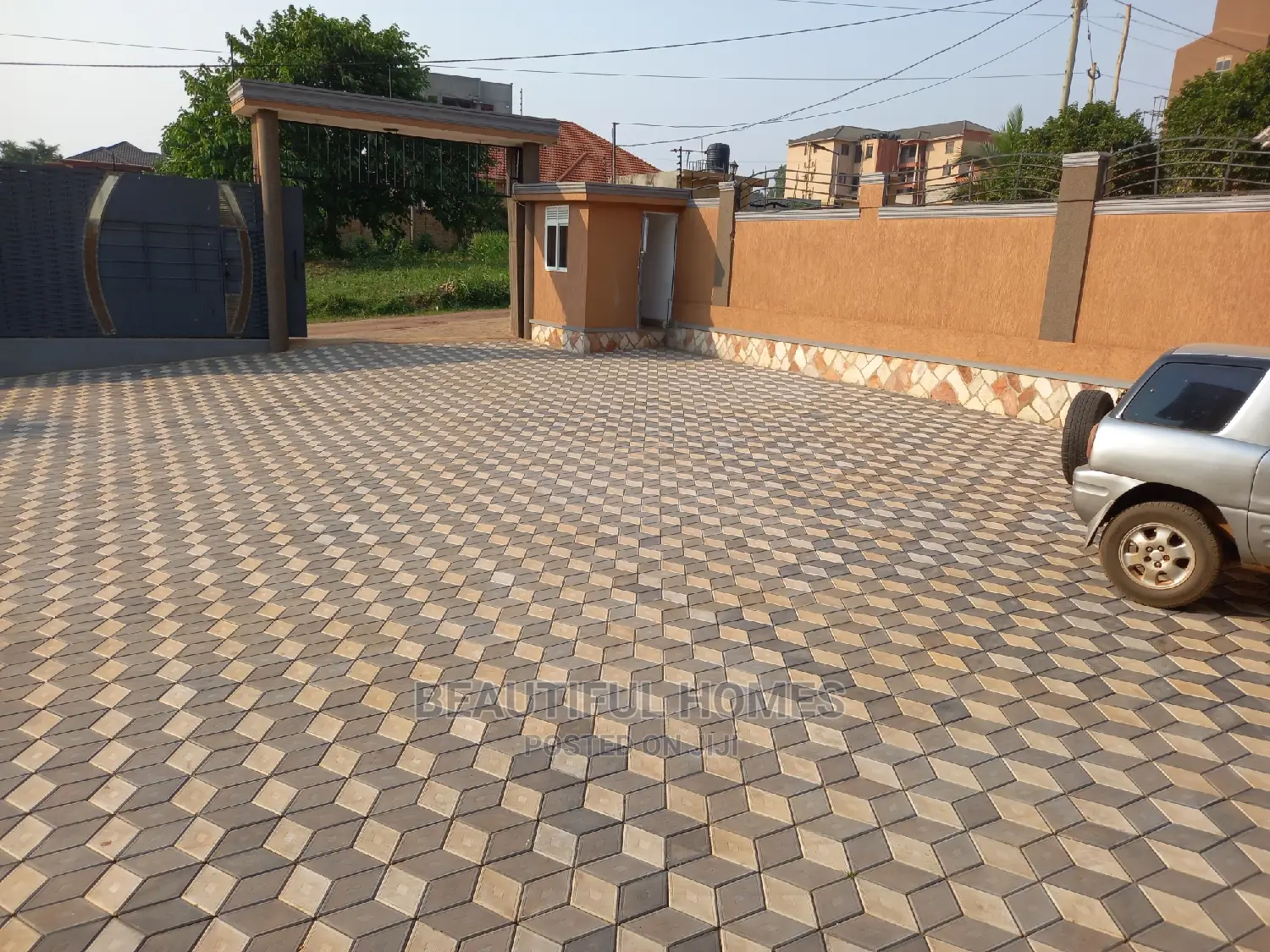 Furnished 6bdrm Duplex in Kira, Central Division for Sale in Central Division