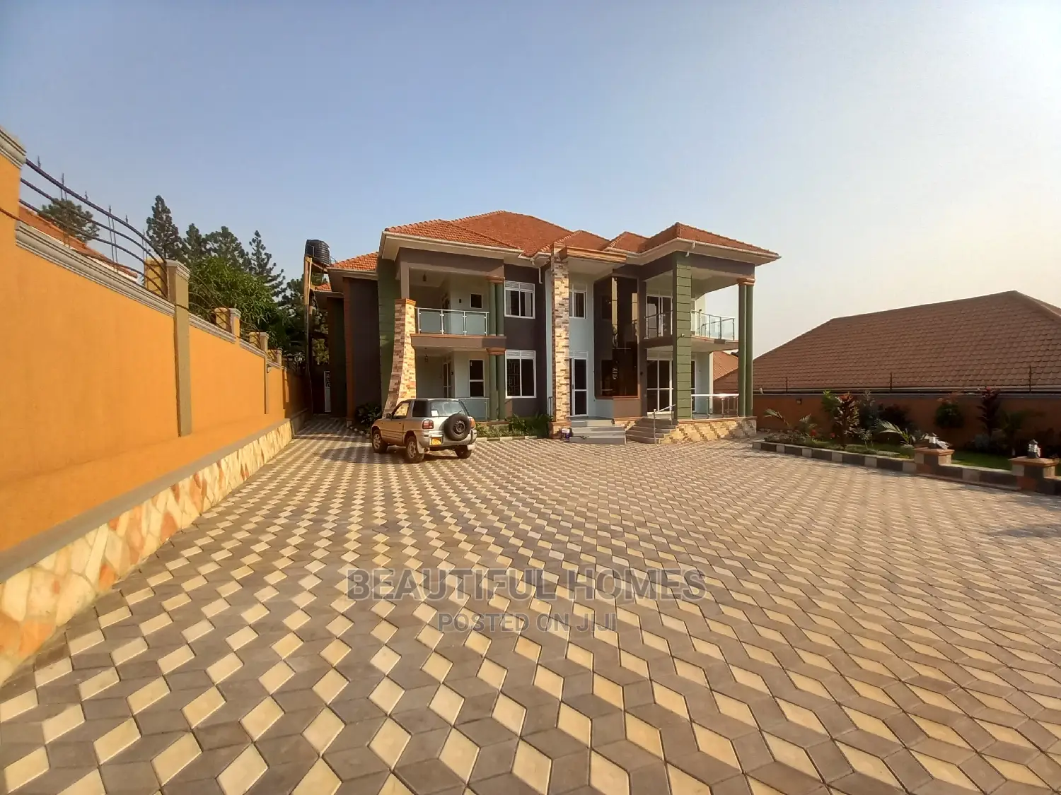 Furnished 6bdrm Mansion in Kira Posh for Sale in Kira