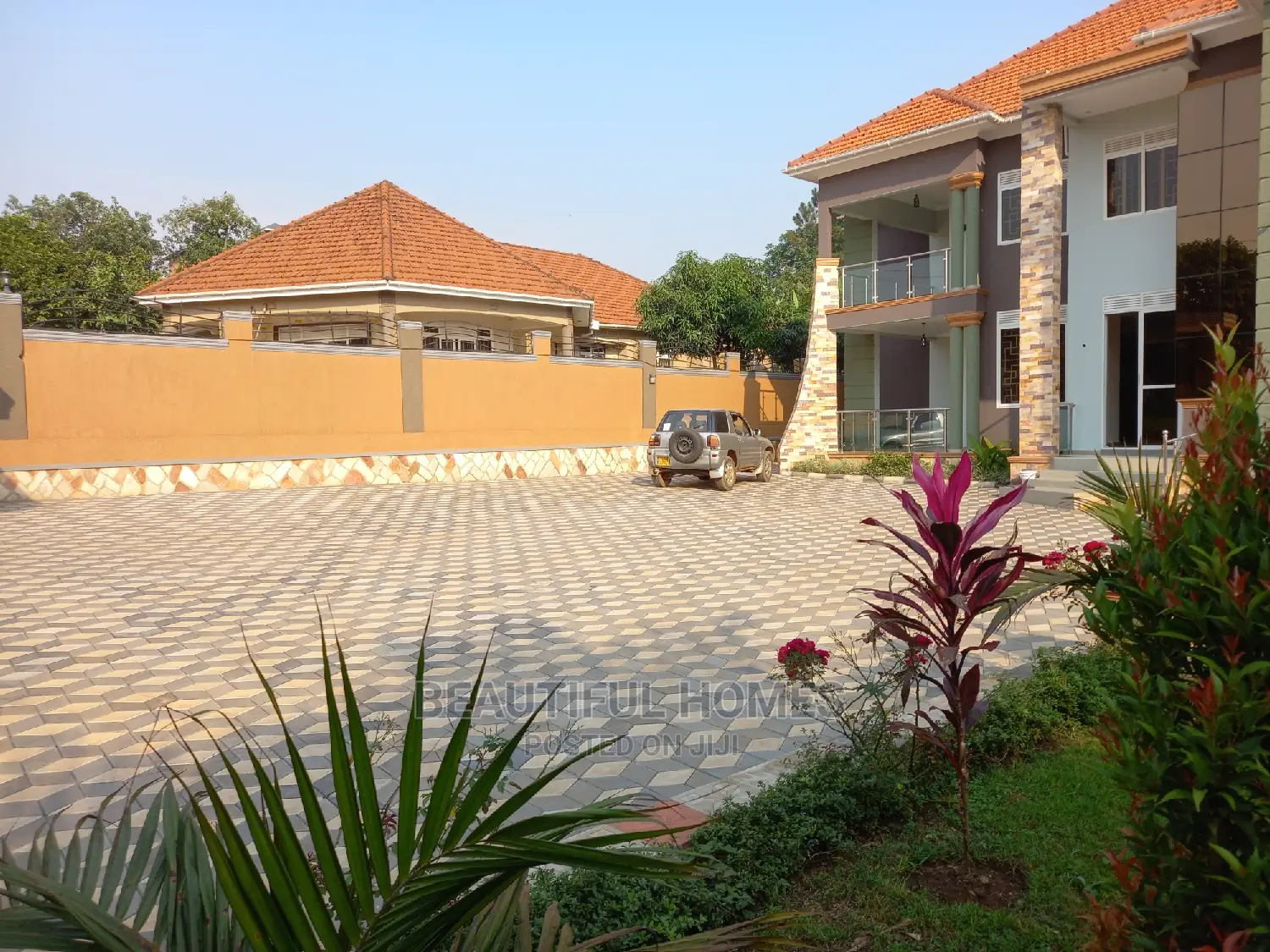 Furnished 6bdrm Mansion in Kira First Class for Sale in Kira