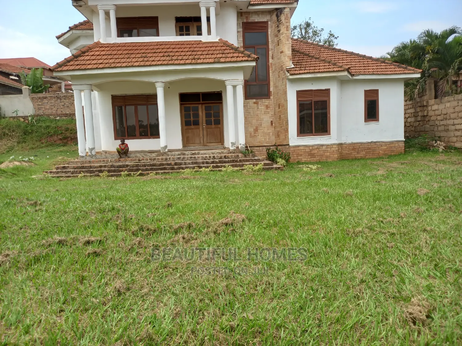 Furnished 5bdrm House in Kira for Sale in Kira